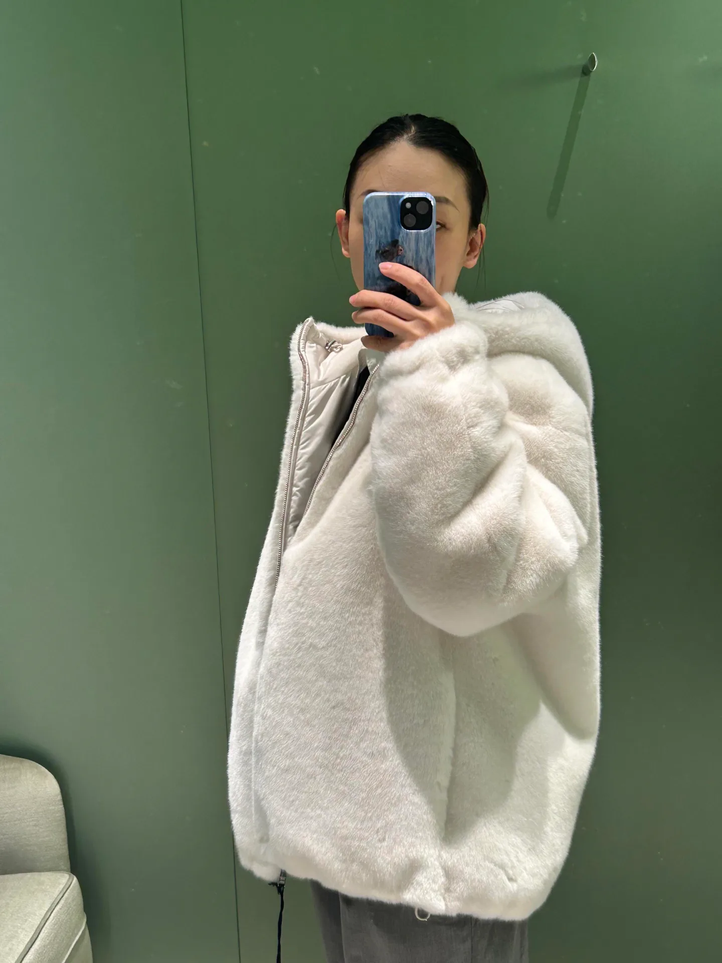 Куртки Женские Prada 679180