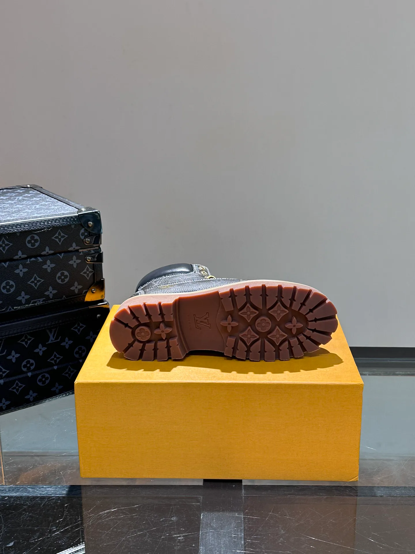 Ботинки Мужские Louis Vuitton 17955337