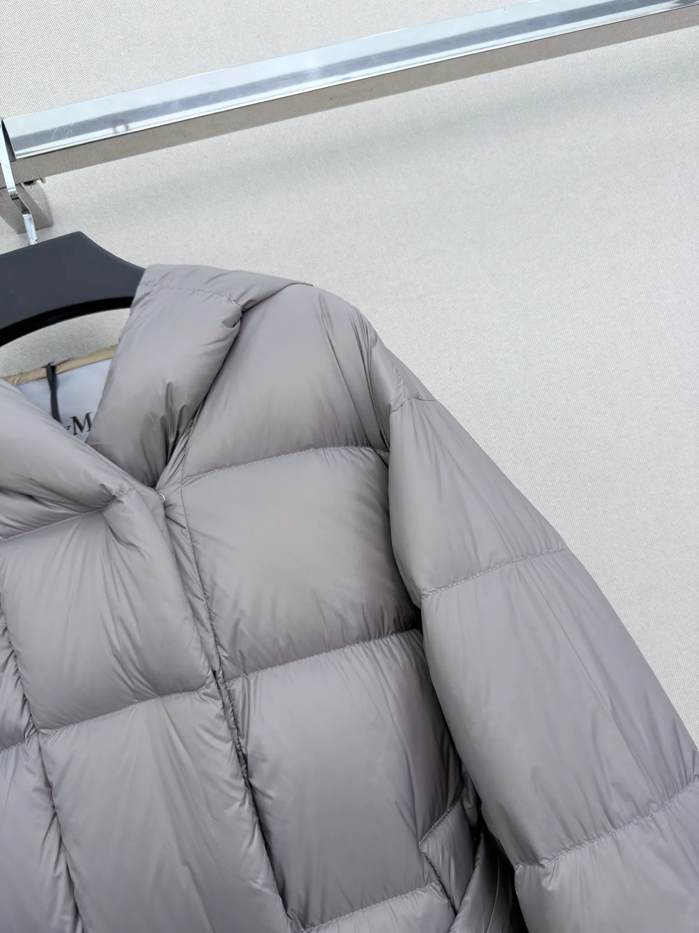 Куртки И Пуховики Женские Max Mara 18407992