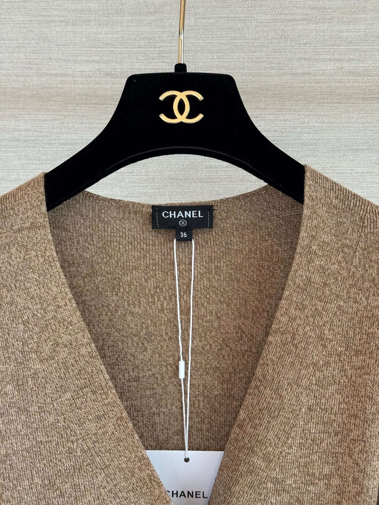 Жилеты Женские Chanel 17974149