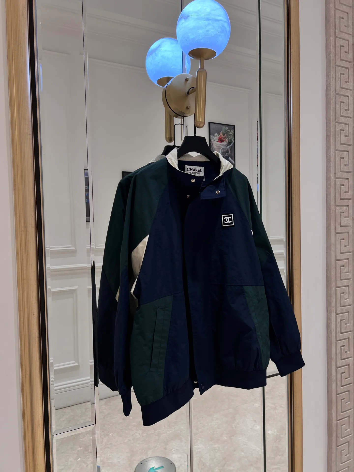 Куртки И Пуховики Женские Chanel 5050205