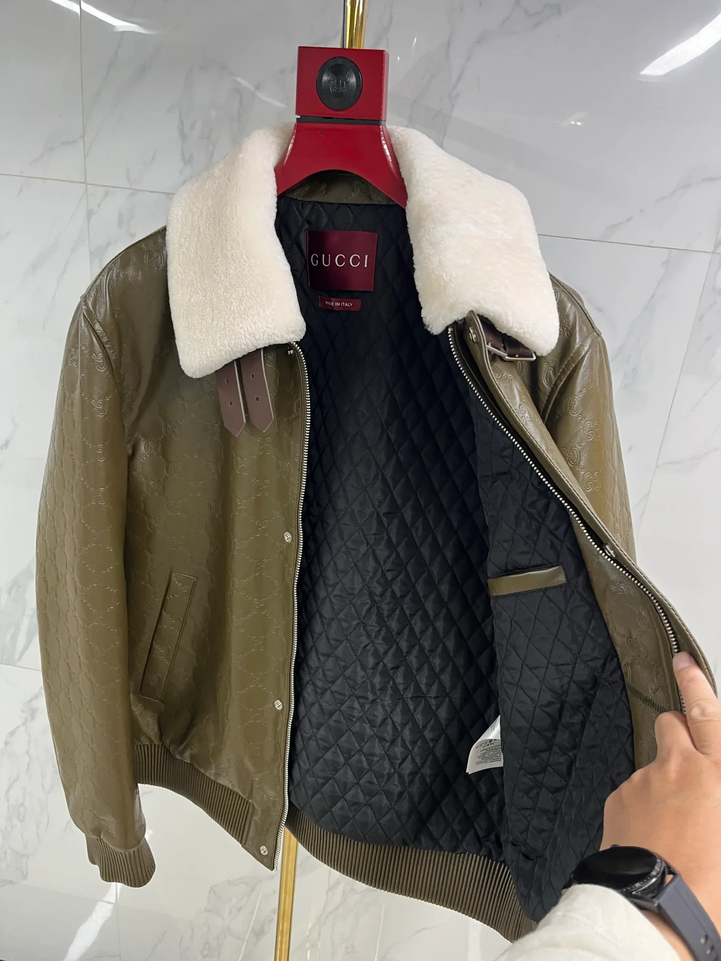 Кожаные Куртки И Дублёнки Мужские Gucci 860131