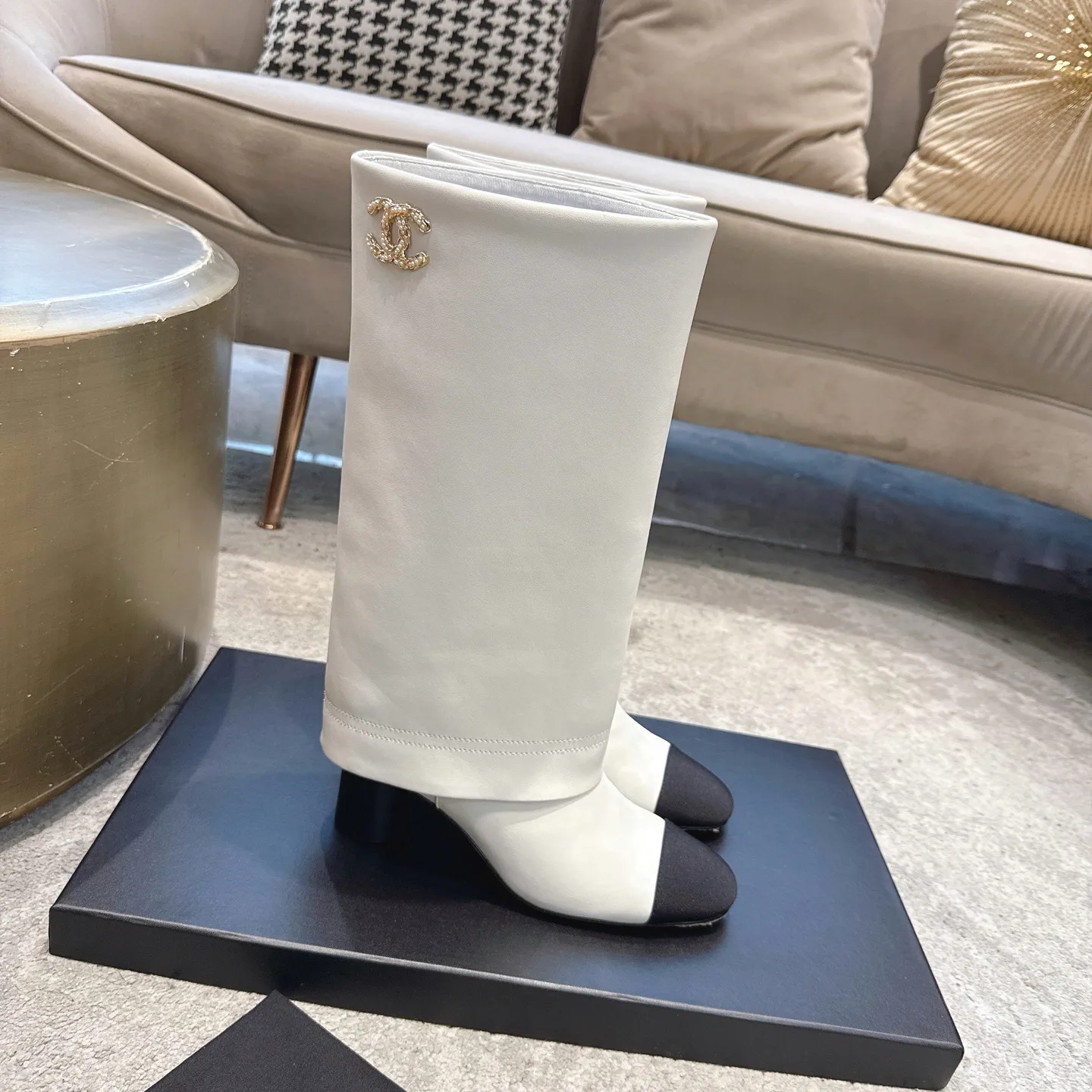 Сапоги Женские Chanel 18154577