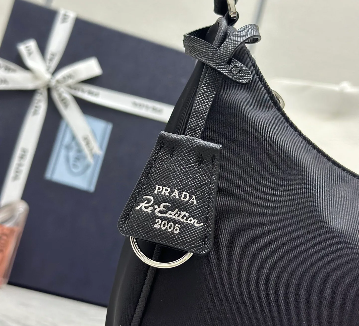 Сумки На Ремне Женские Prada 11682038
