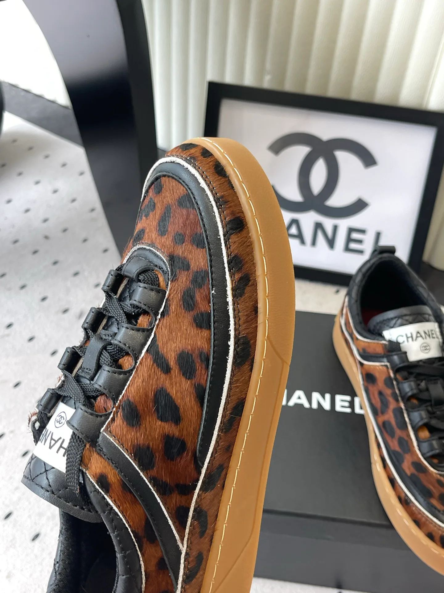 Кроссовки Женские Chanel 18069881