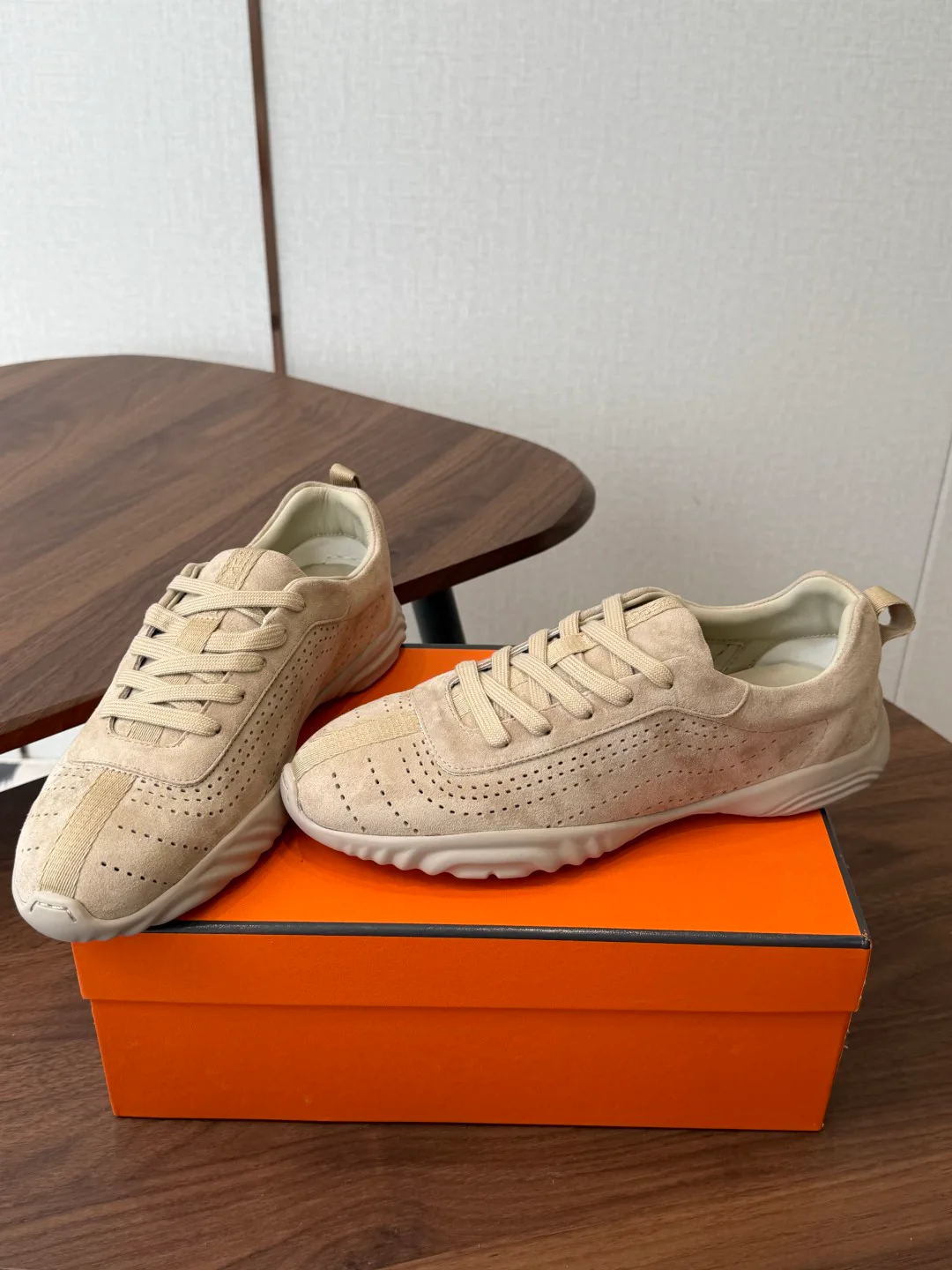 Кроссовки Женские Hermes 17128302