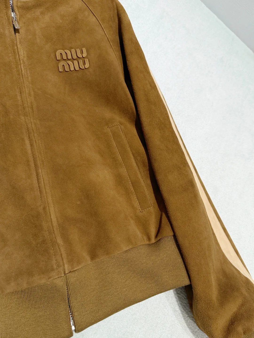 Кожаные Куртки И Дублёнки Женские Miu Miu 19283341