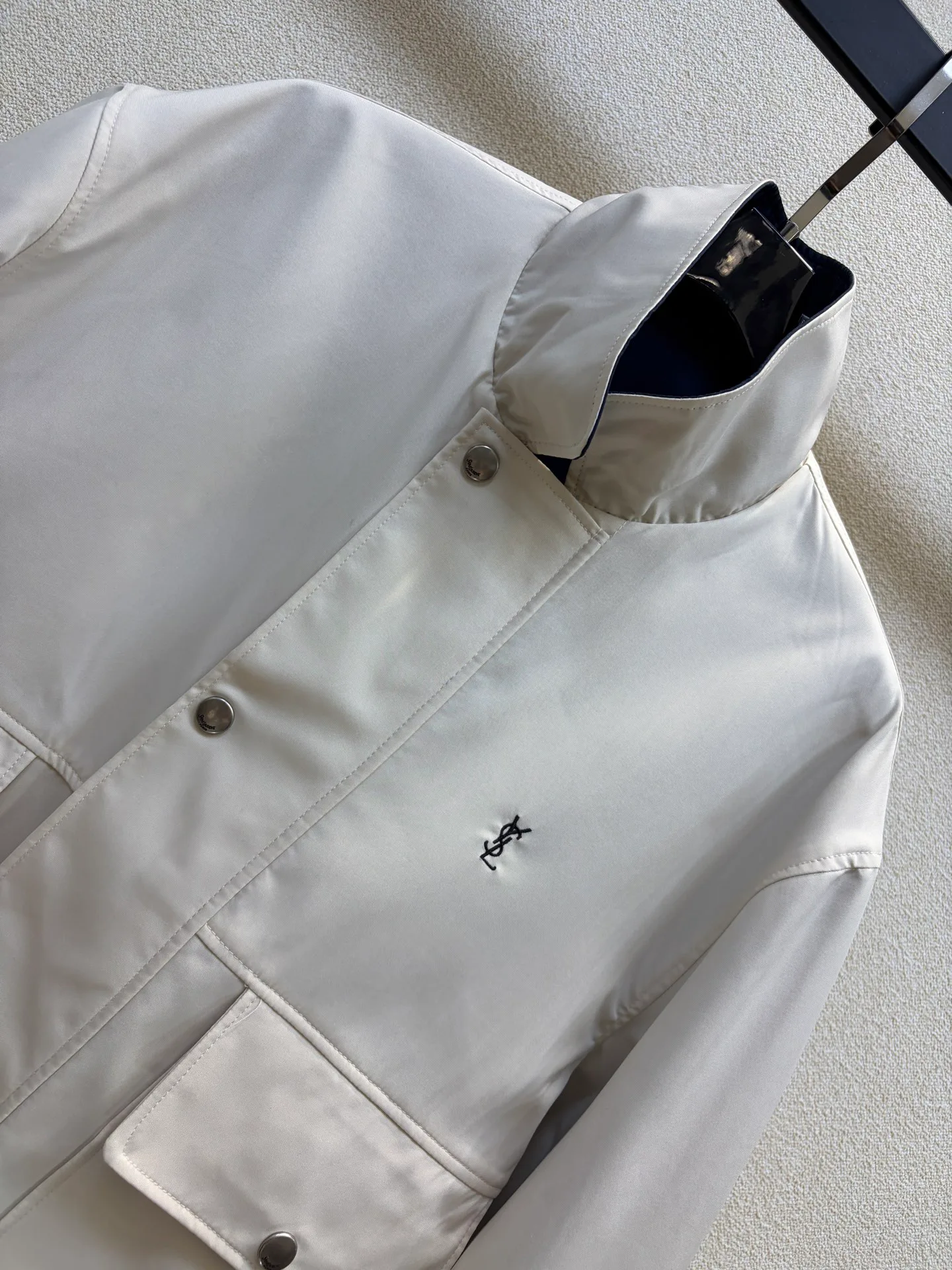 Куртки И Пуховики Женские Saint Laurent 19739686