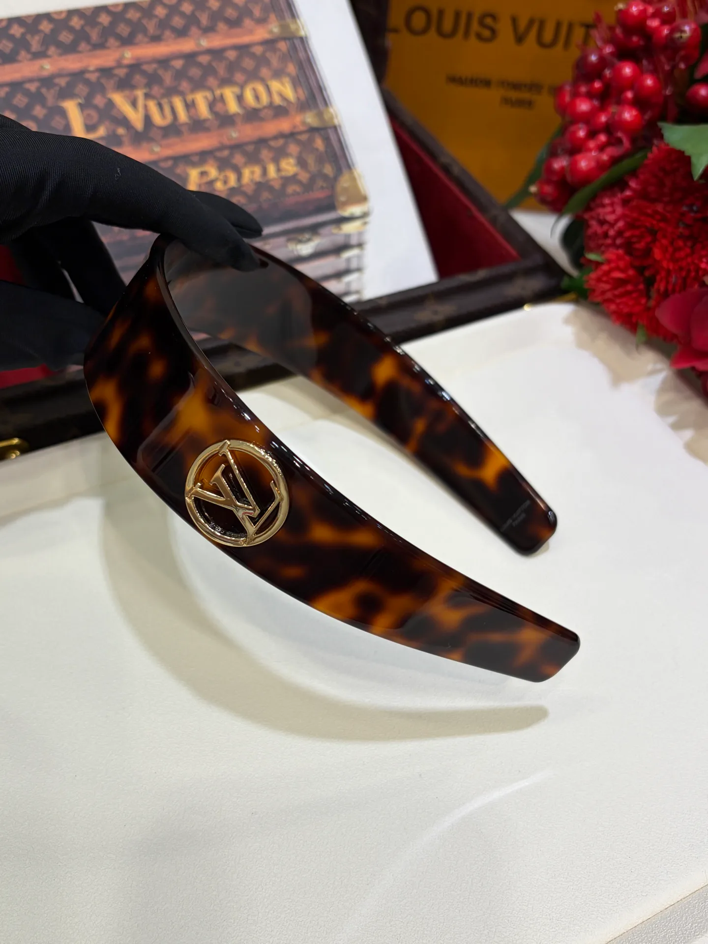 Головные Уборы Louis Vuitton 12760865