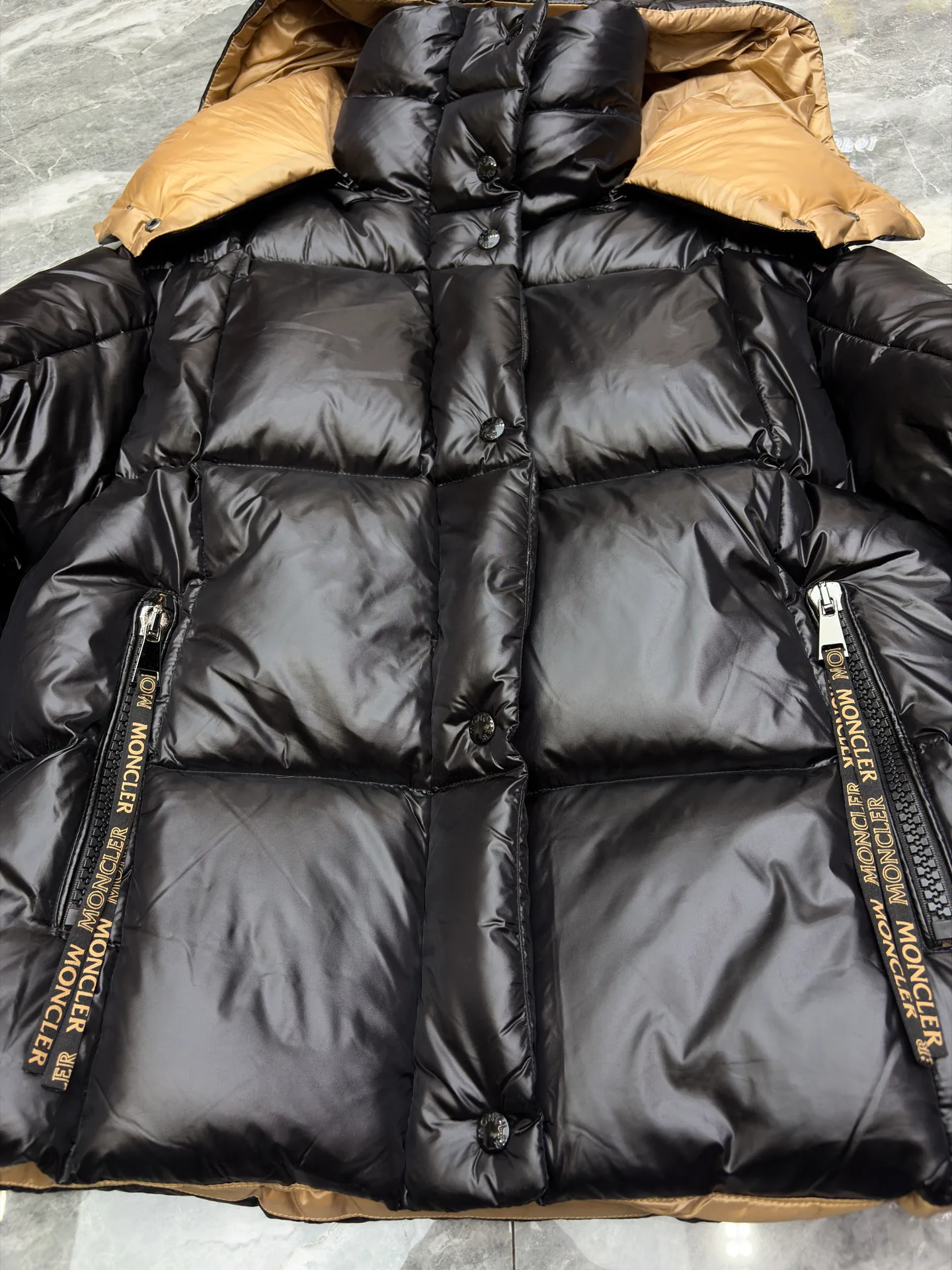 Куртки И Пуховики Женские Moncler 17568655