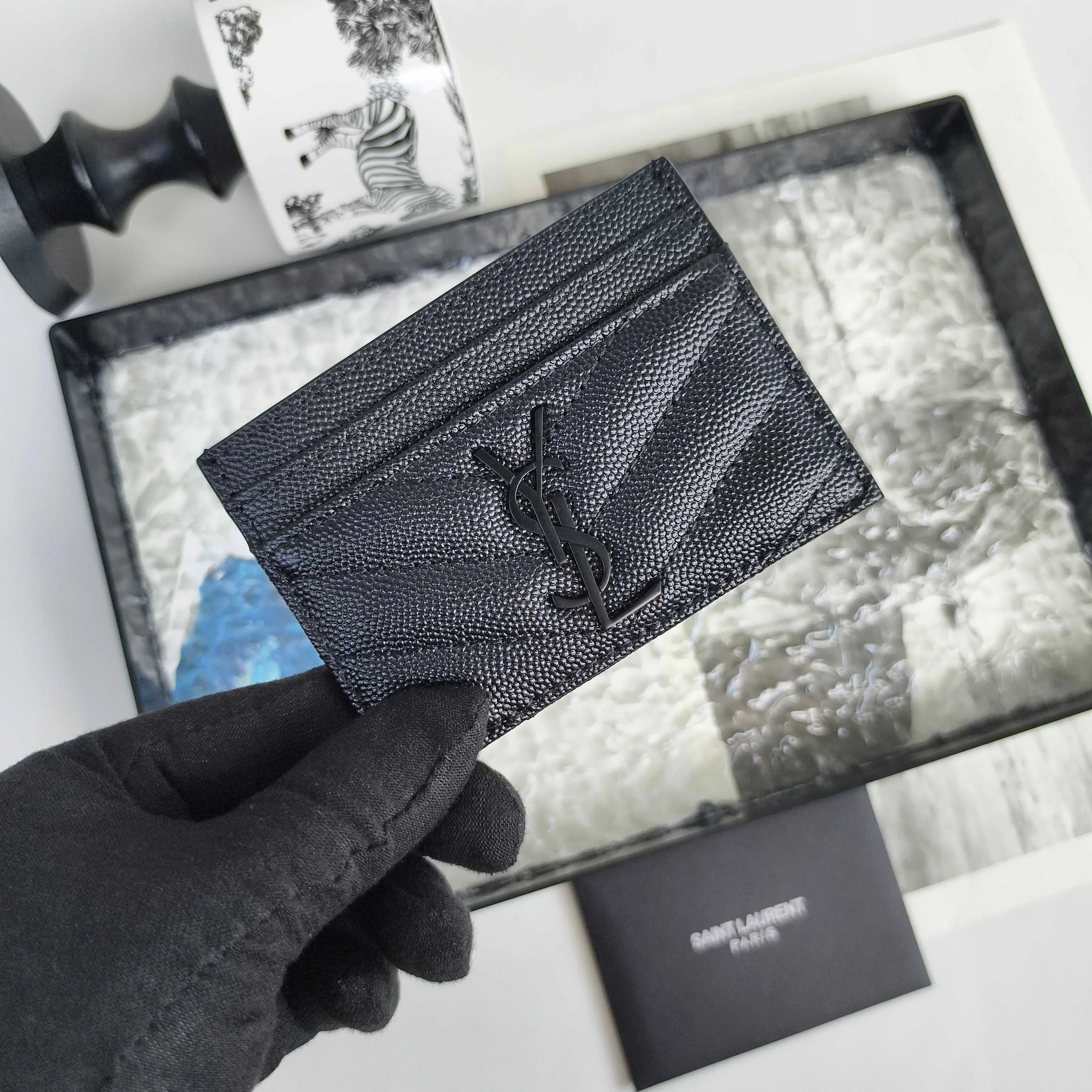 Клатчи Женские Saint Laurent 17542321