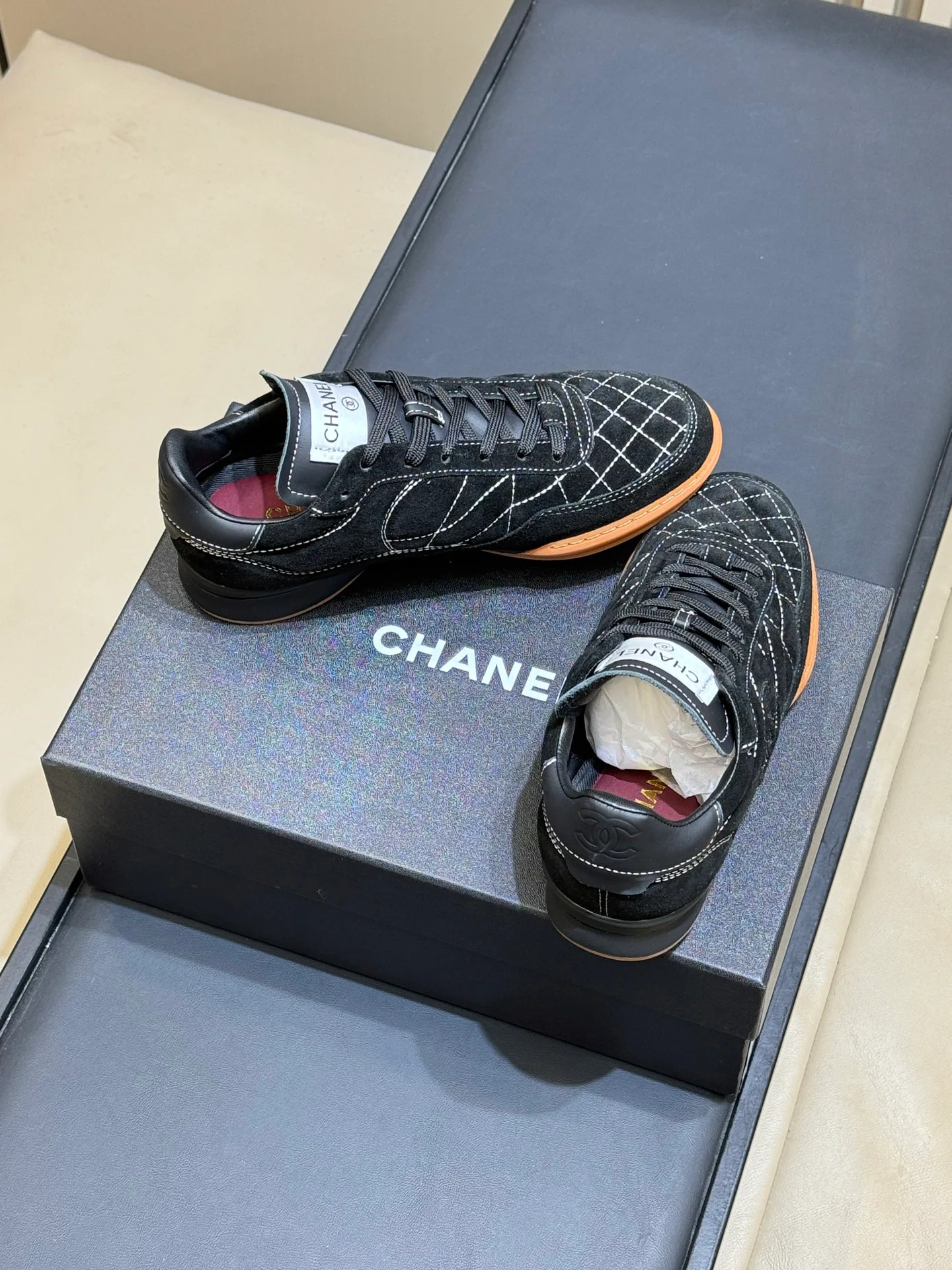 Кроссовки Женские Chanel 12604442
