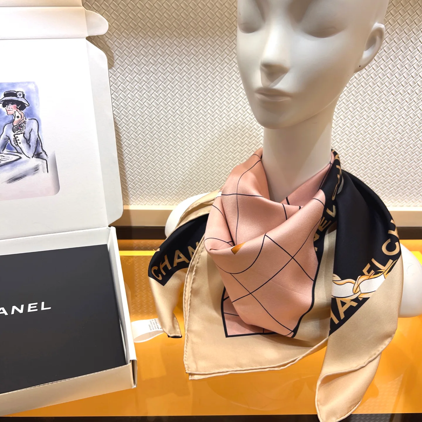 Платки Chanel 13575389