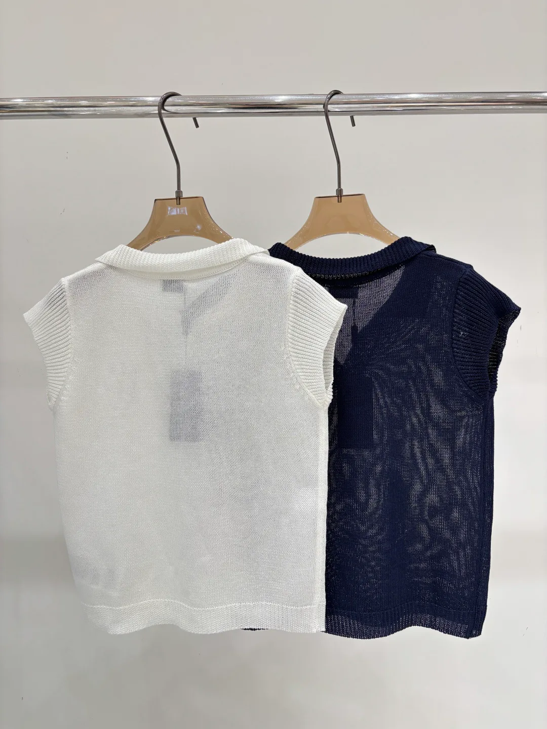 Топы Женские Saint Laurent 13479787