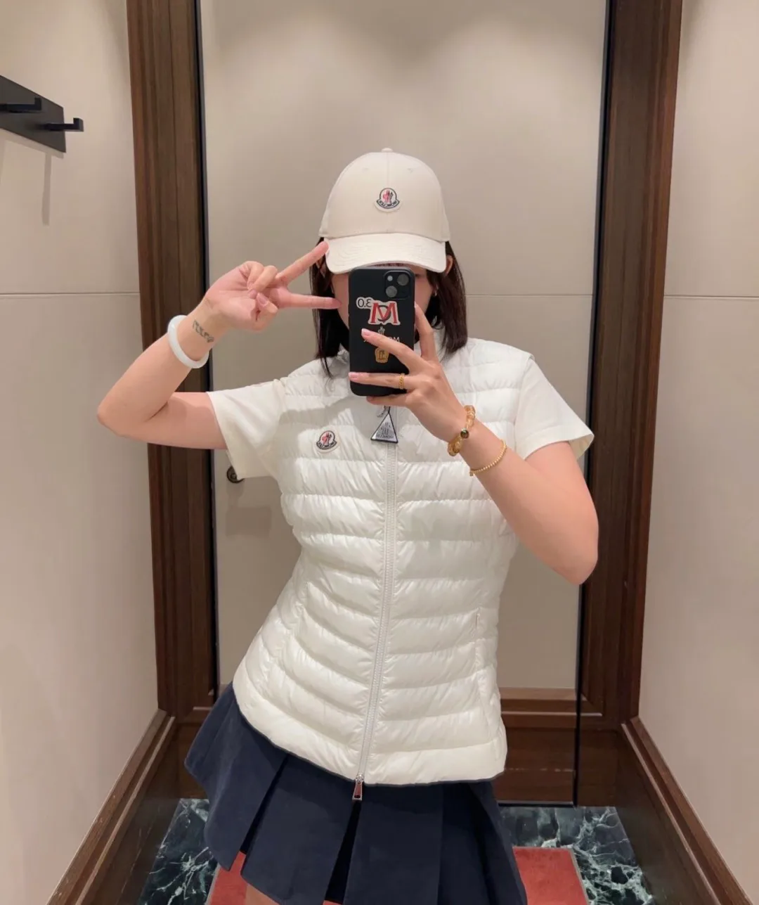 Жилеты Женские Moncler 18923020