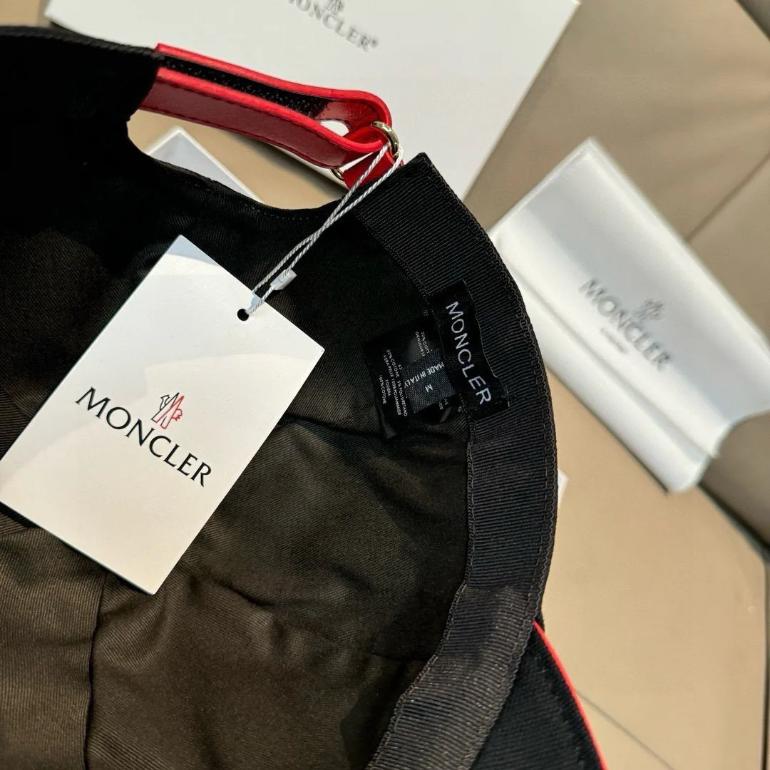 Головные Уборы Moncler 18105250