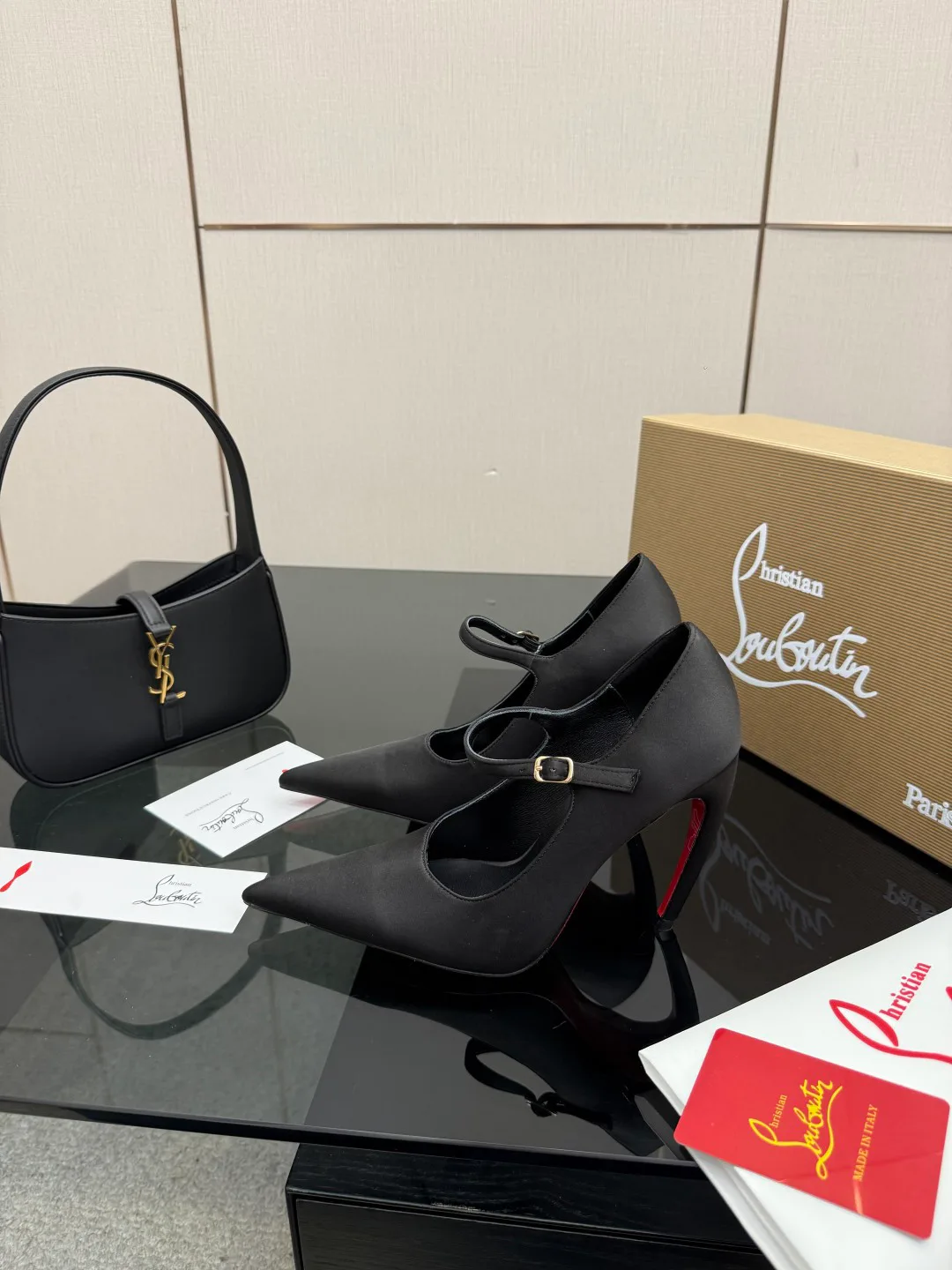 Туфли Женские Christian Louboutin 5055120