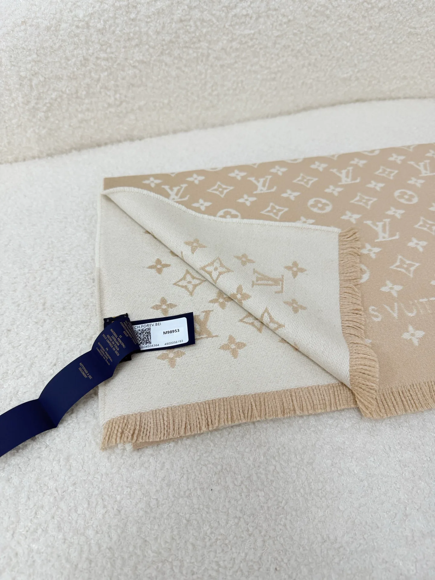 Шарфы Louis Vuitton 18627340