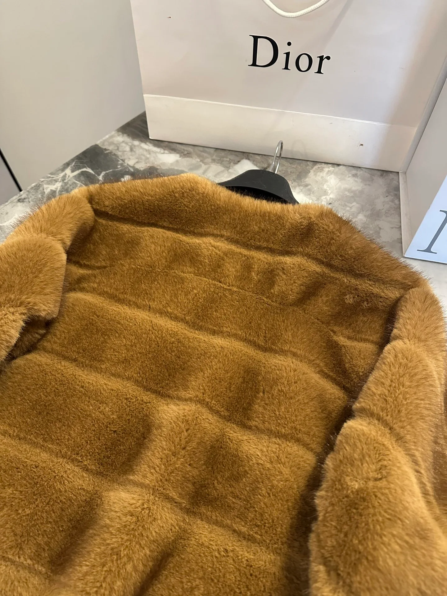 Шубы Женские Fendi 19189532