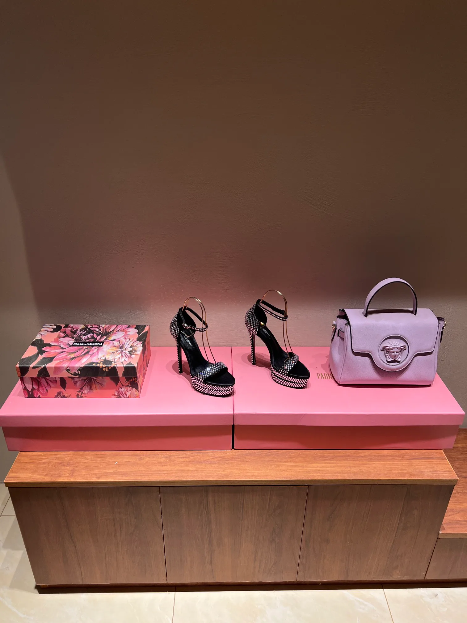 Босоножки Женские Dolce & Gabbana 22380