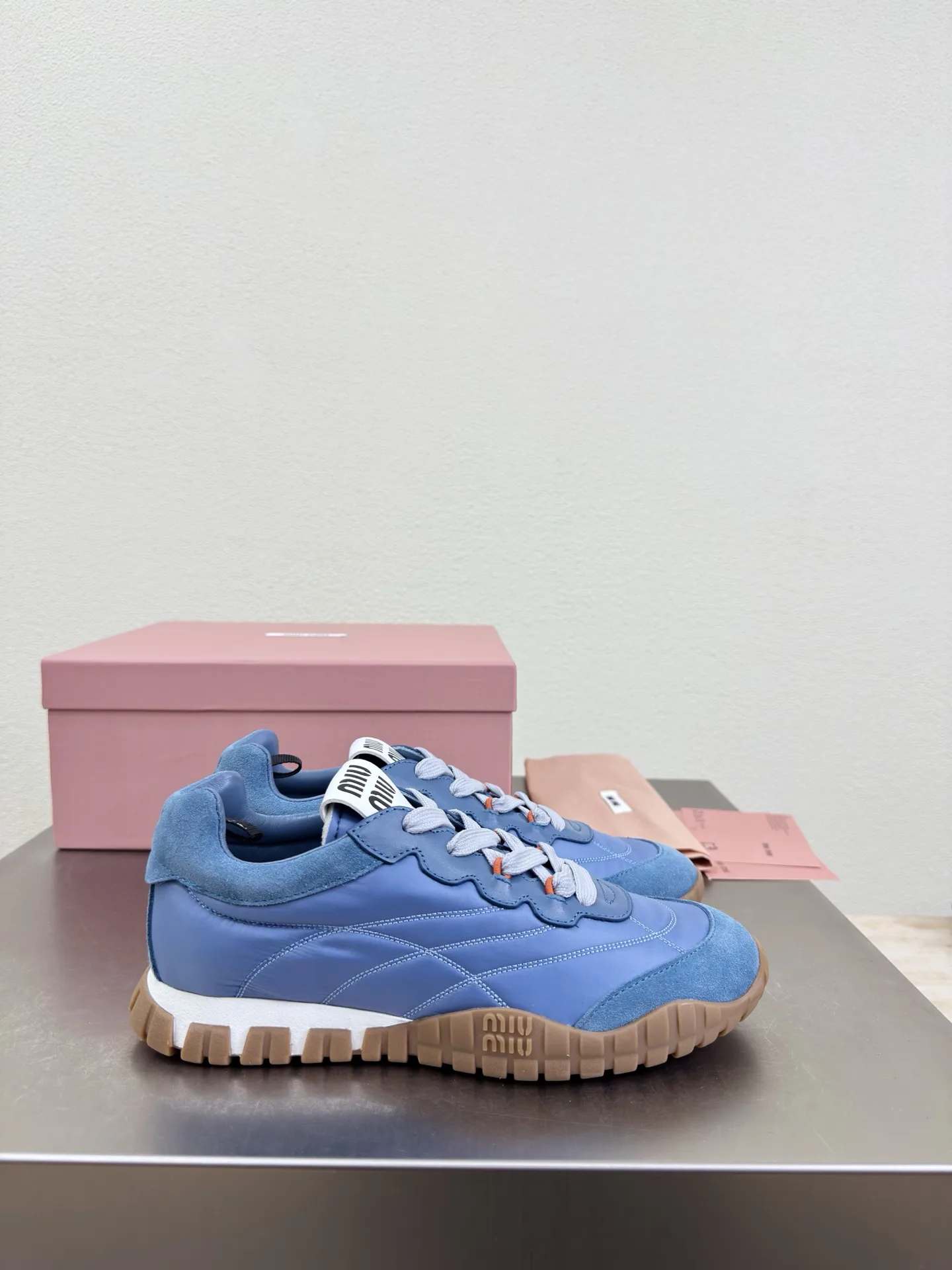 Кроссовки Женские Miu Miu 4339193