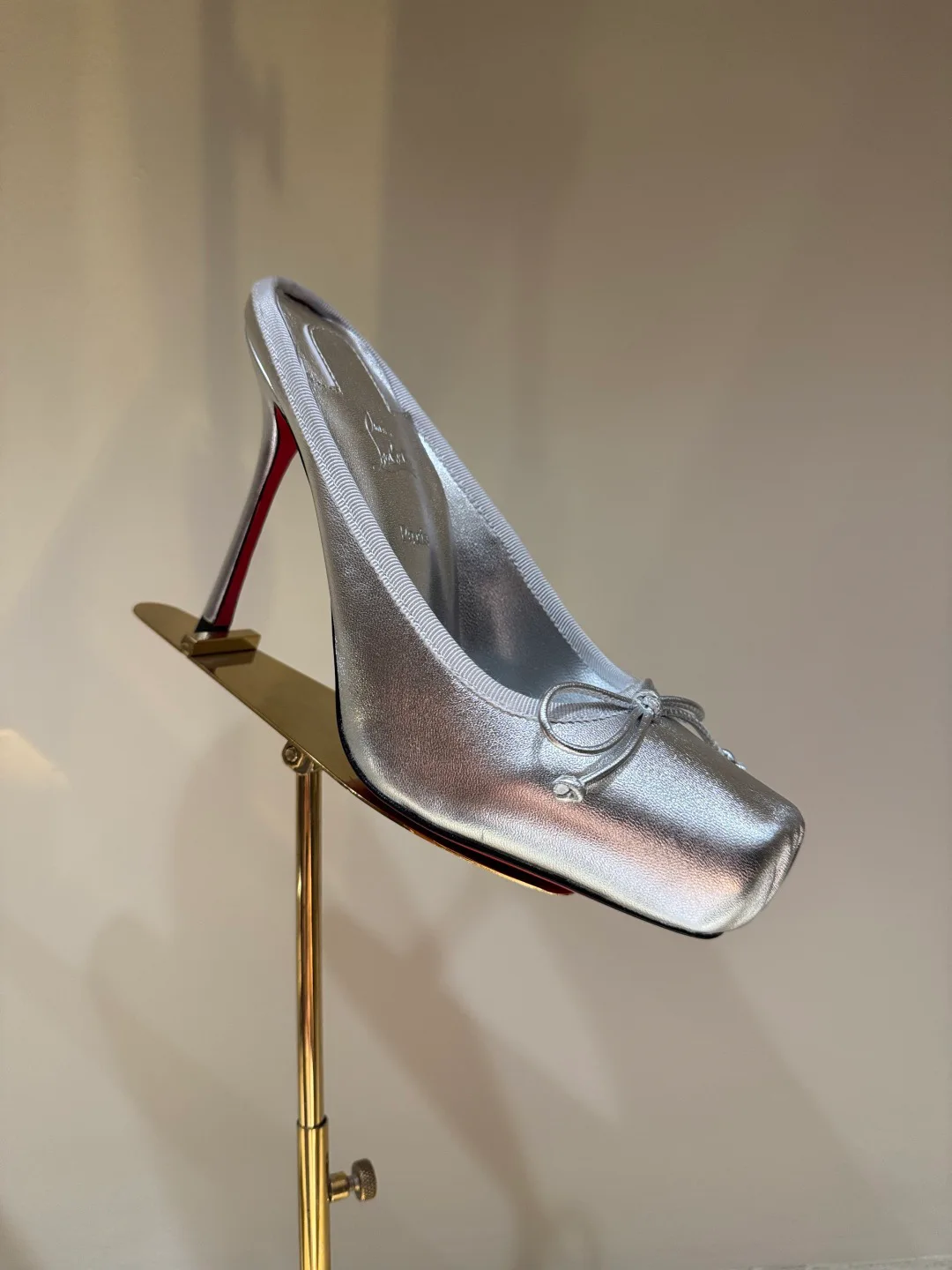 Туфли Женские Christian Louboutin 5737595