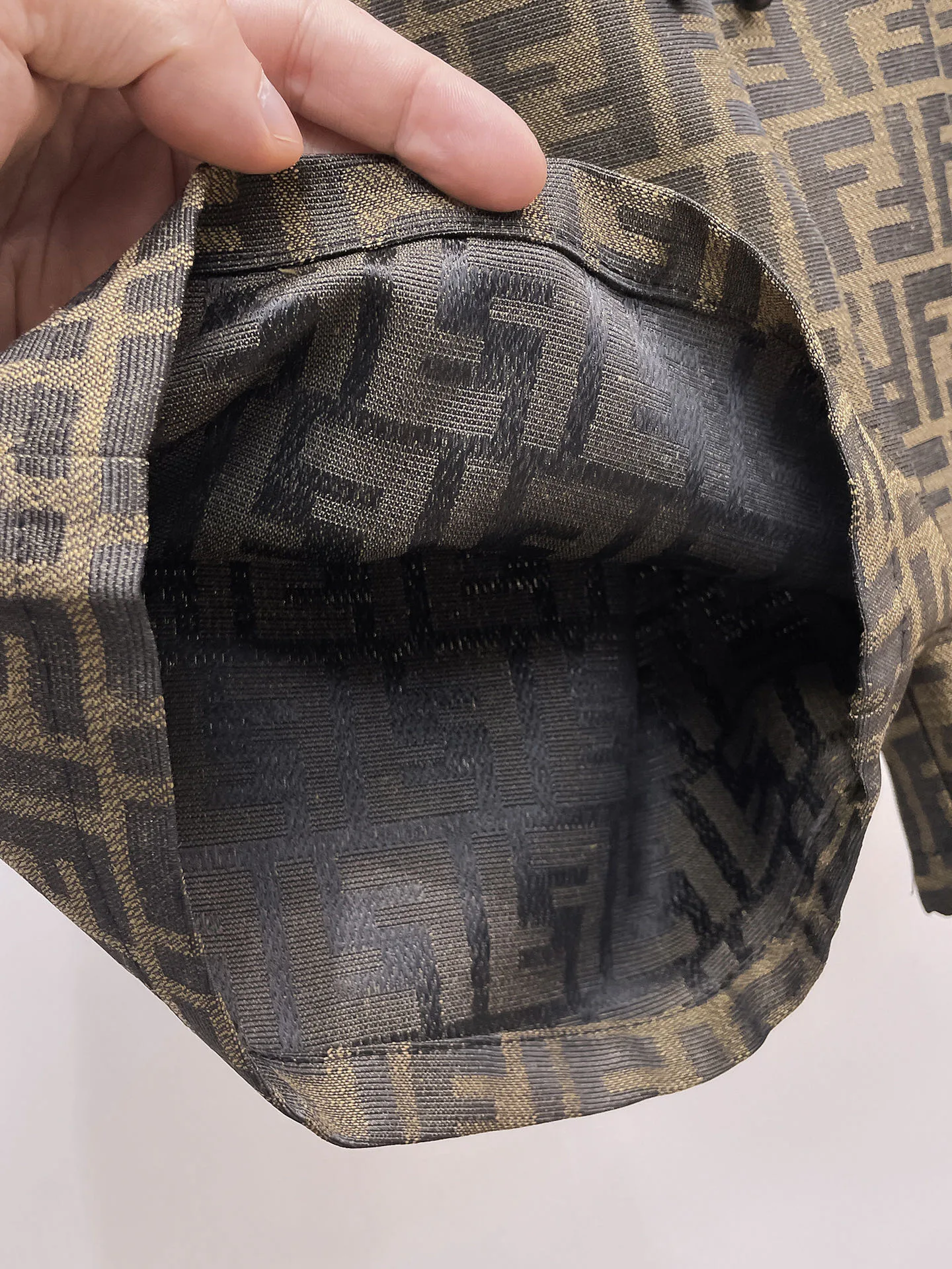 Шорты Мужские Fendi 13417564