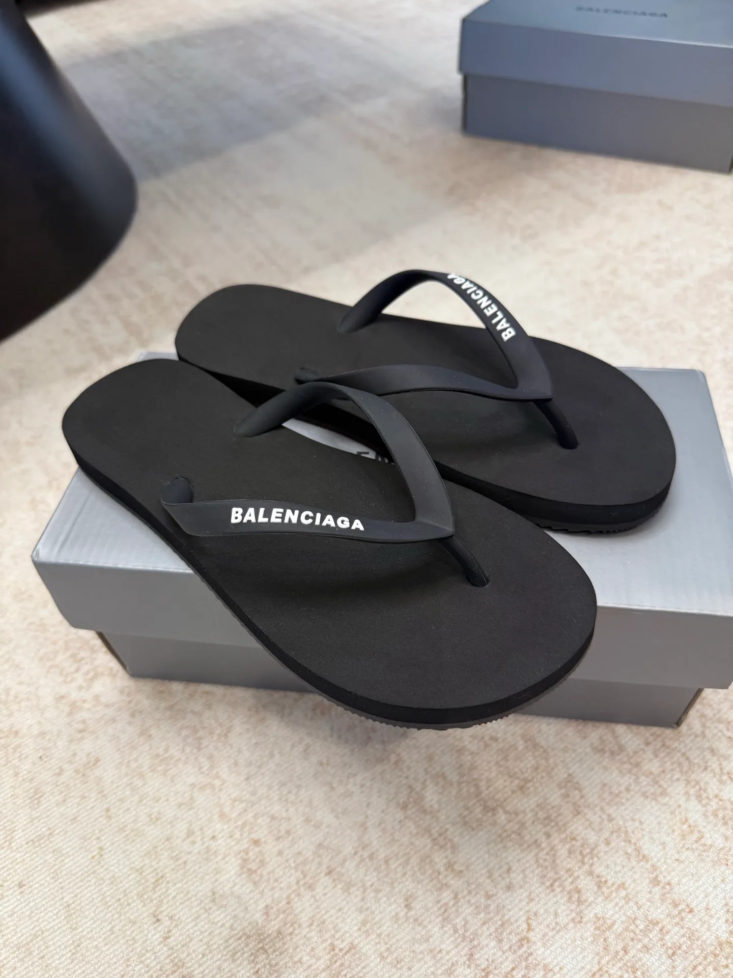 Шлепанцы Женские Balenciaga 11581877