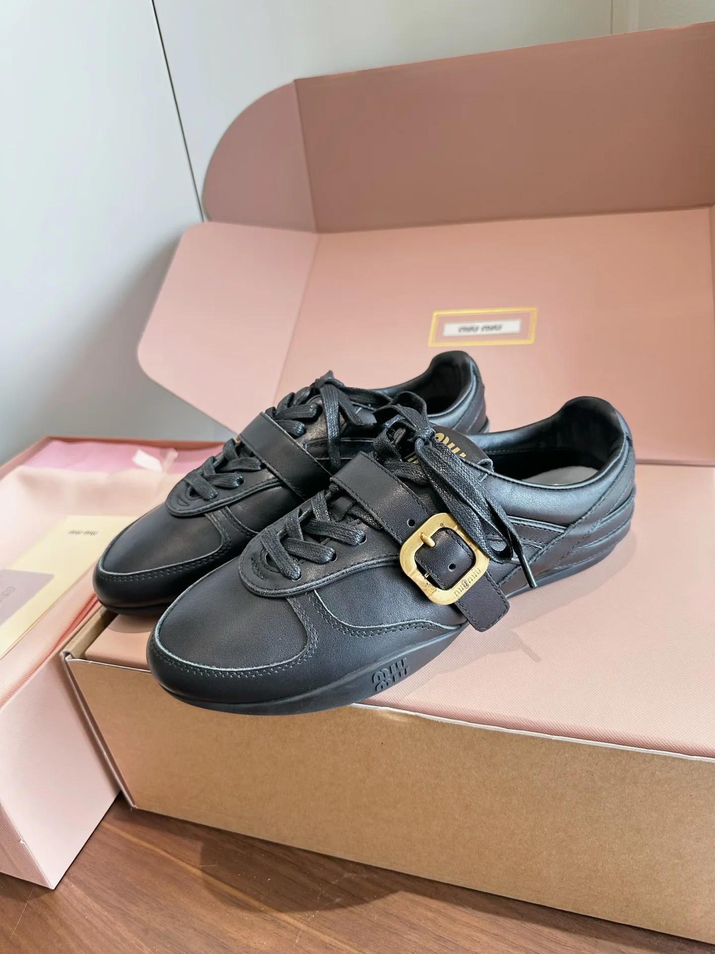 Кроссовки Женские Miu Miu 18444007