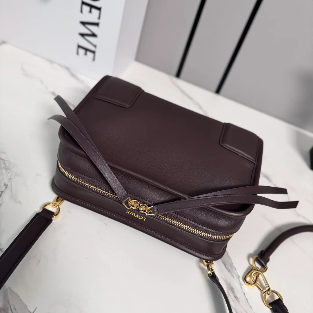 Классические Сумки Женские Loewe 13401755