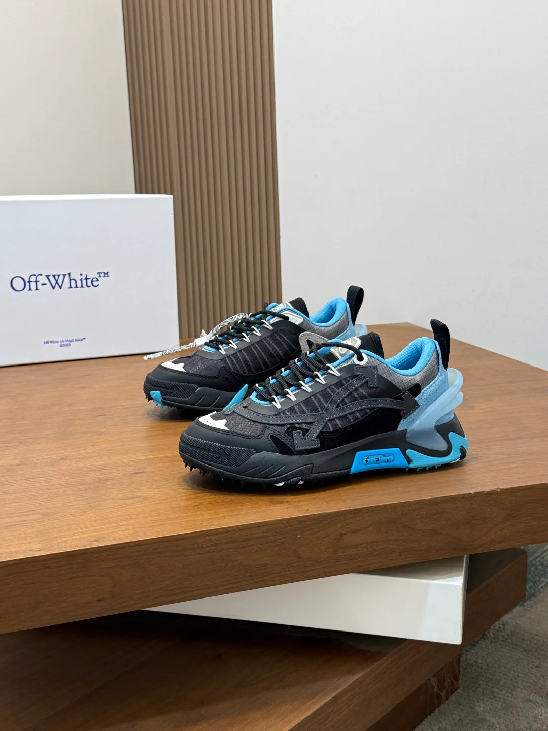 Кроссовки Женские Off-White 17908774