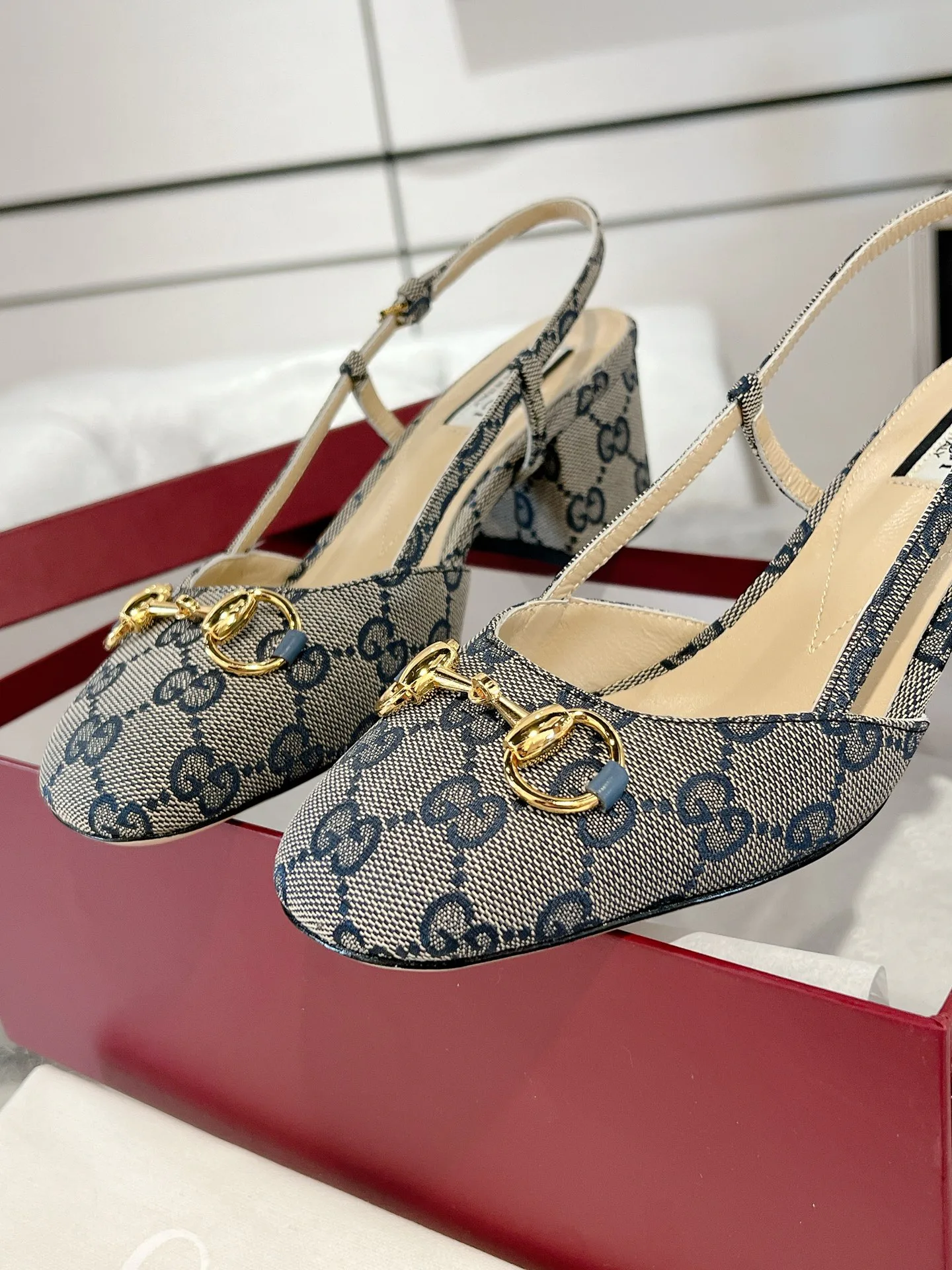 Туфли Женские Gucci 299644