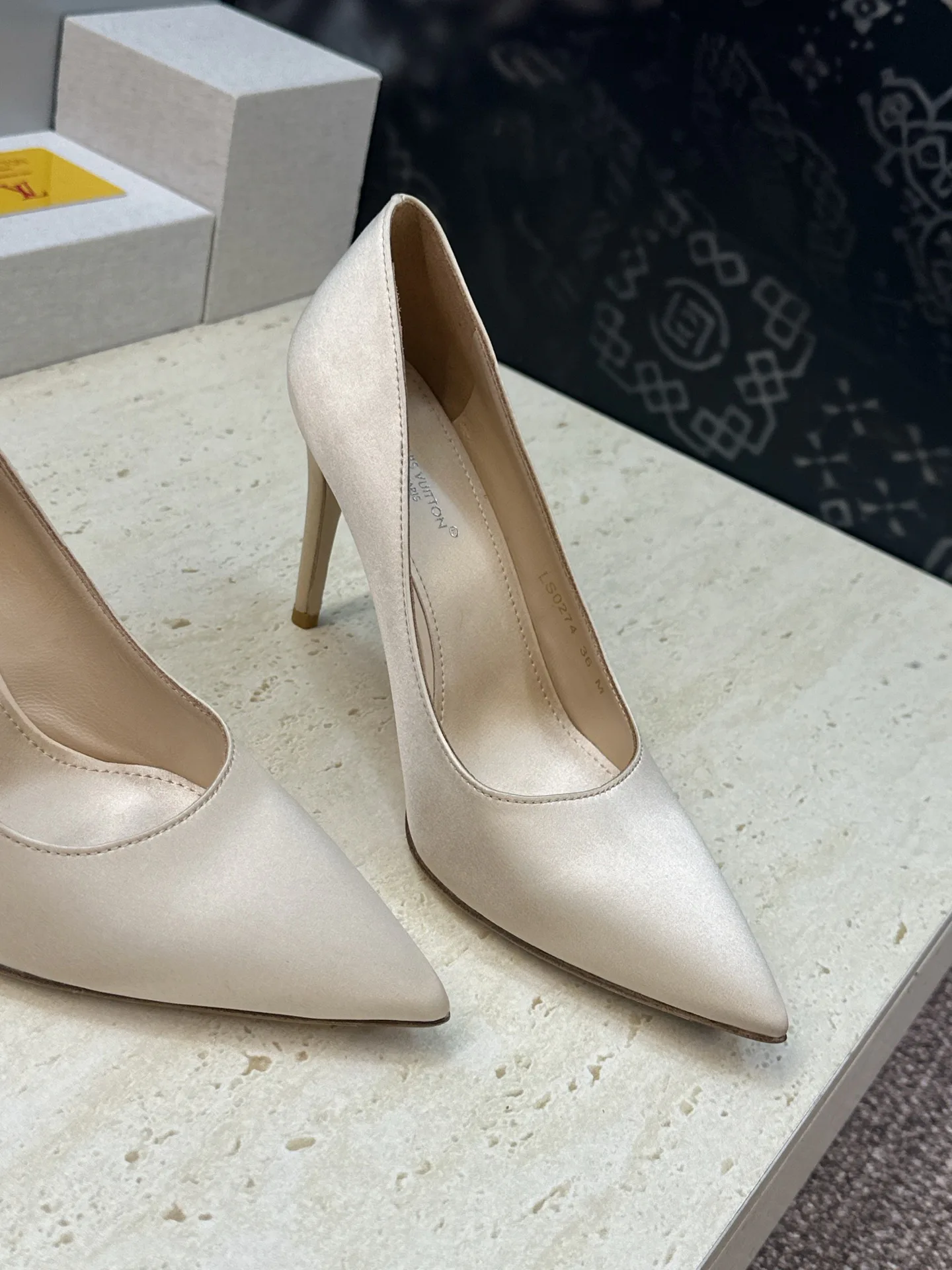 Туфли Женские Louis Vuitton 13346474