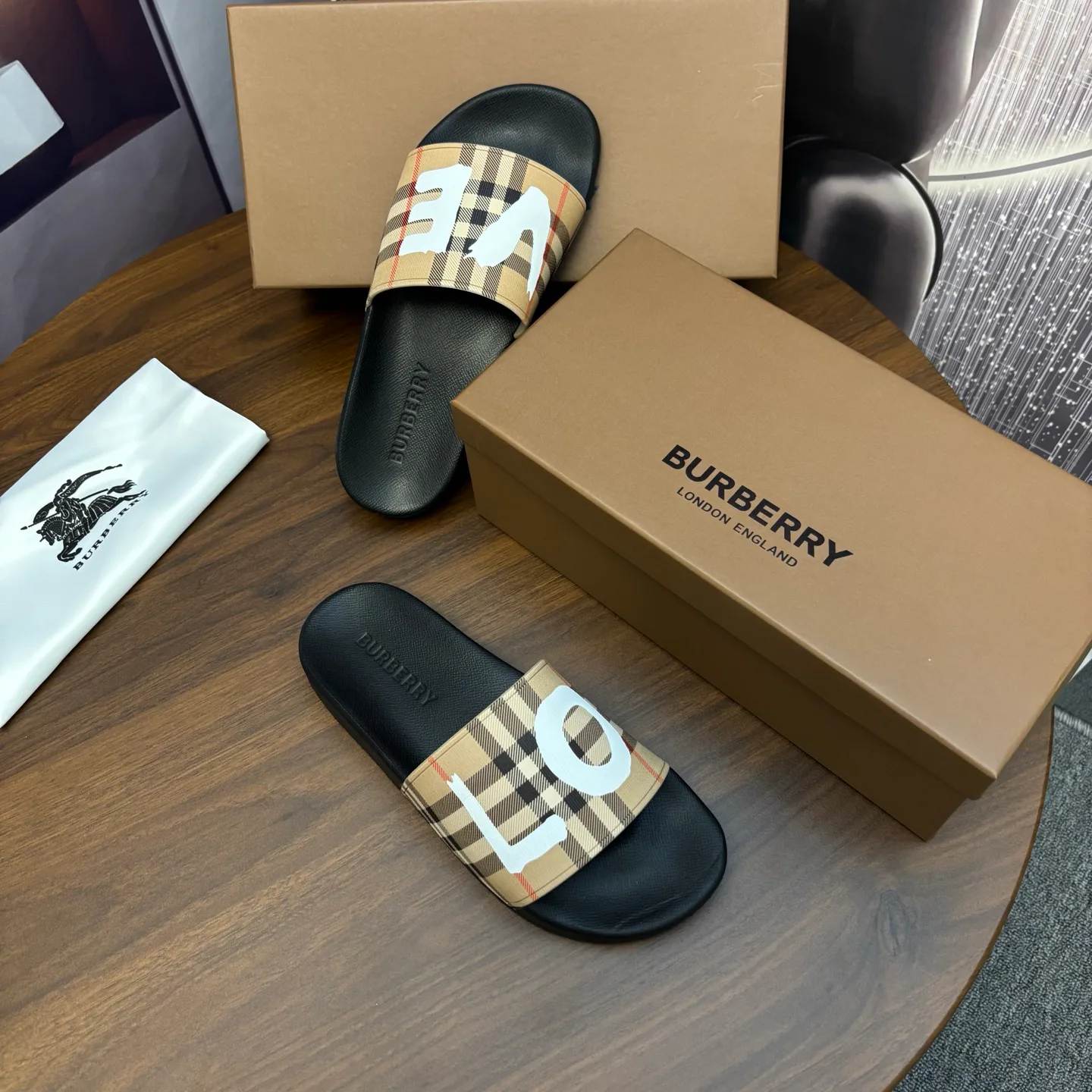 Шлепанцы Женские Burberry 587963