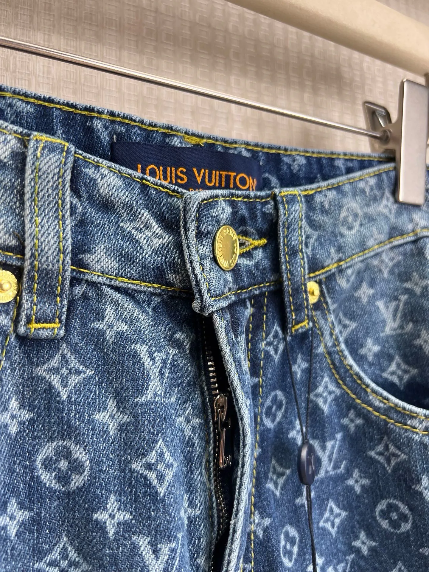 Джинсы Женские Louis Vuitton 17513550