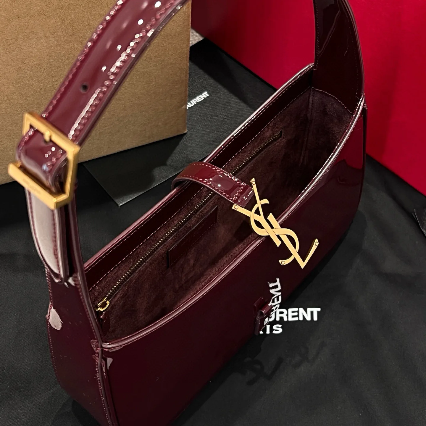 Сумки На Ремне Женские Saint Laurent 1140947