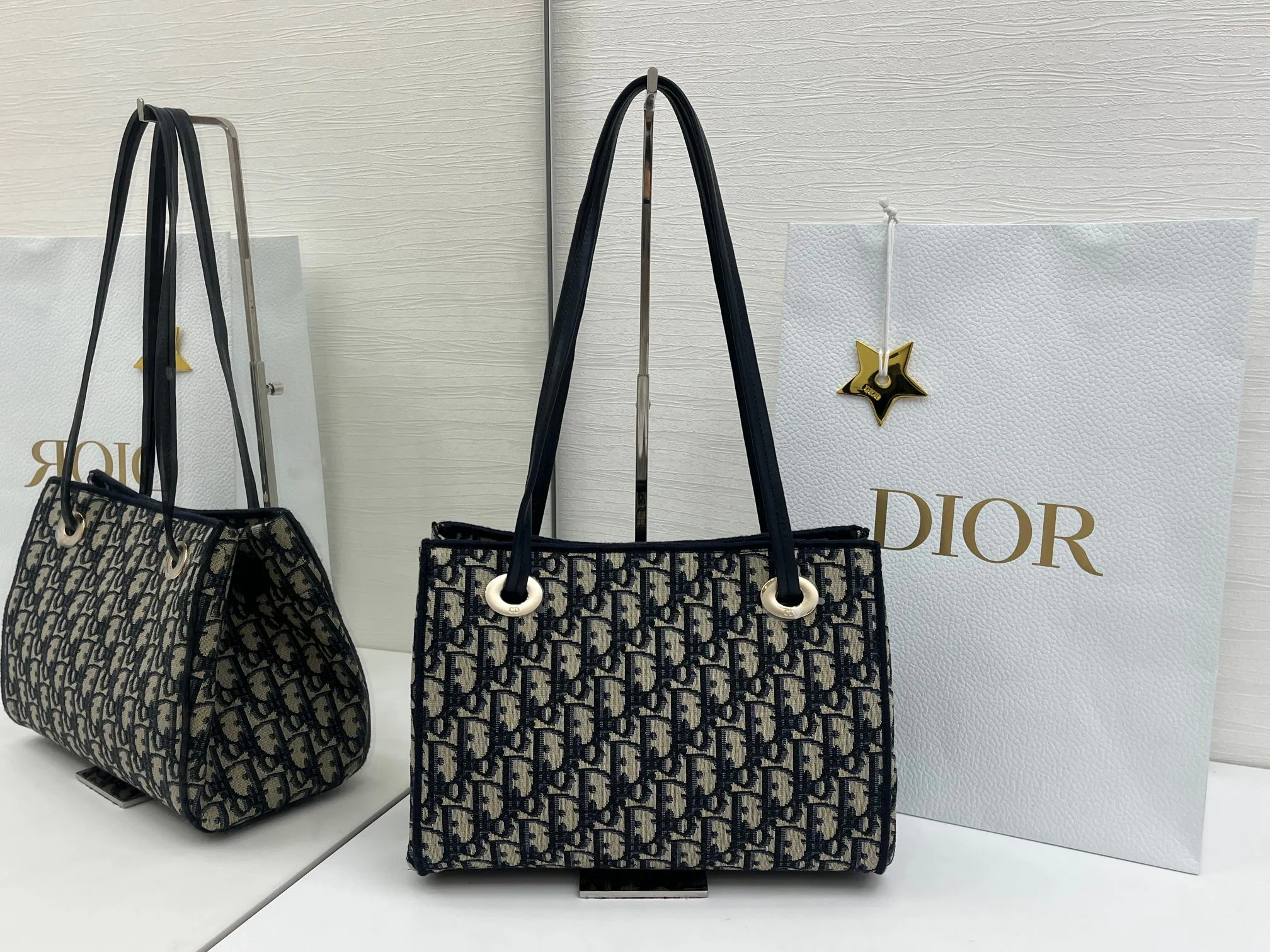 Классические Сумки Женские Christian Dior 11669077