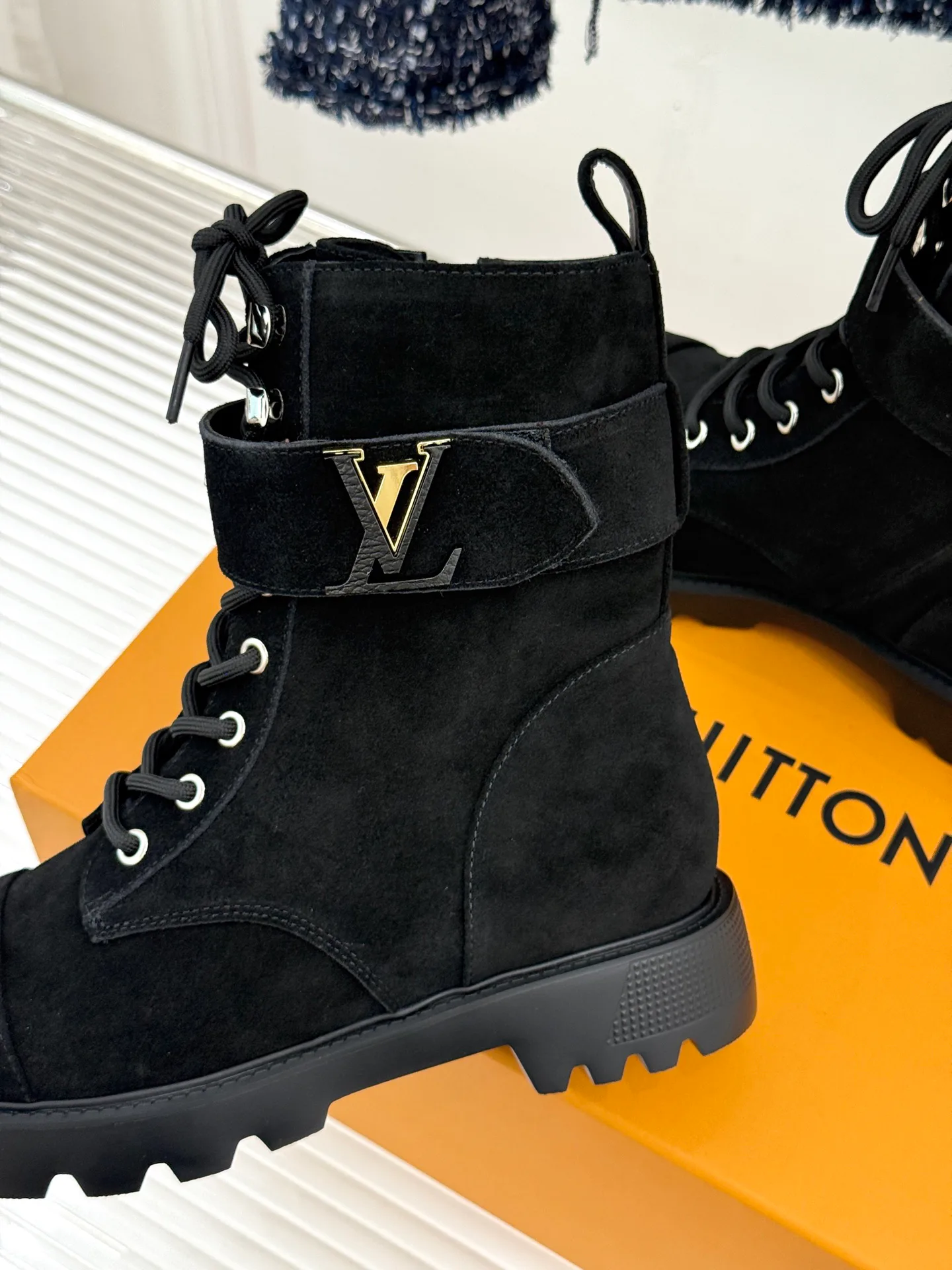 Ботинки Женские Louis Vuitton 19706858