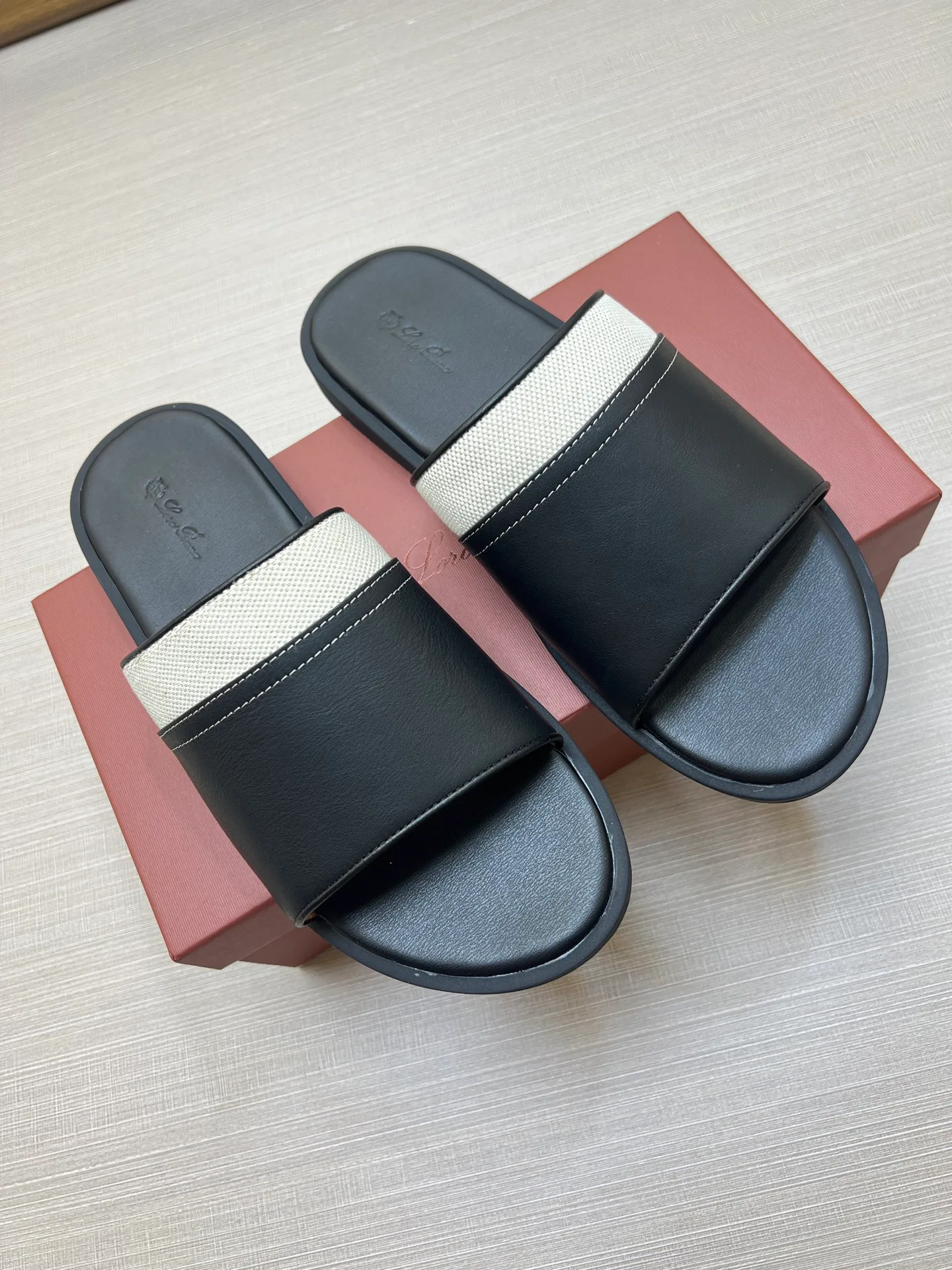Шлепанцы Мужские Loro Piana 17140365