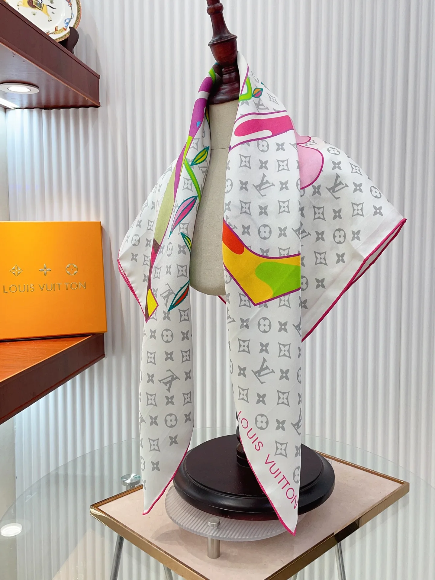 Шарфы Loewe 13163