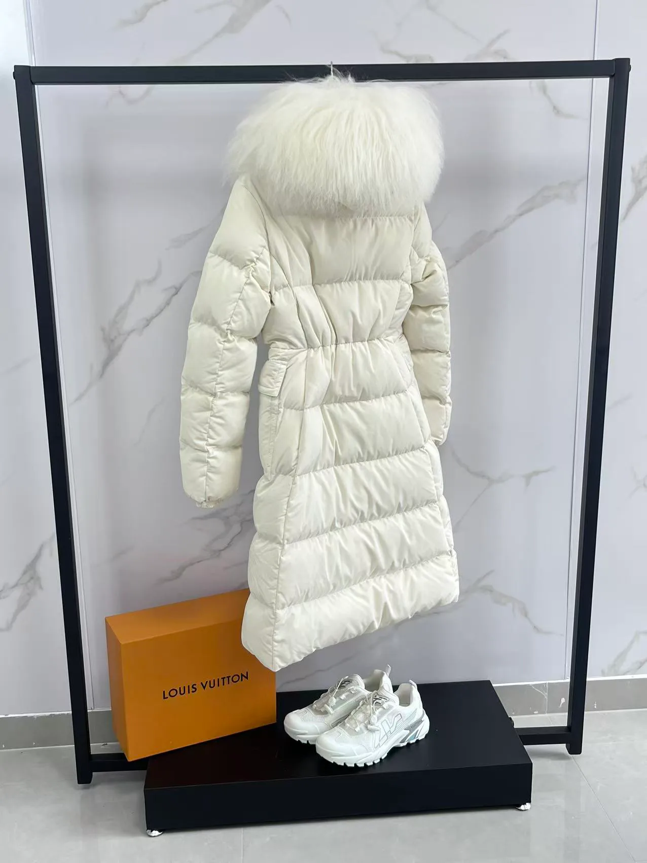 Куртки И Пуховики Женские Moncler 17964582