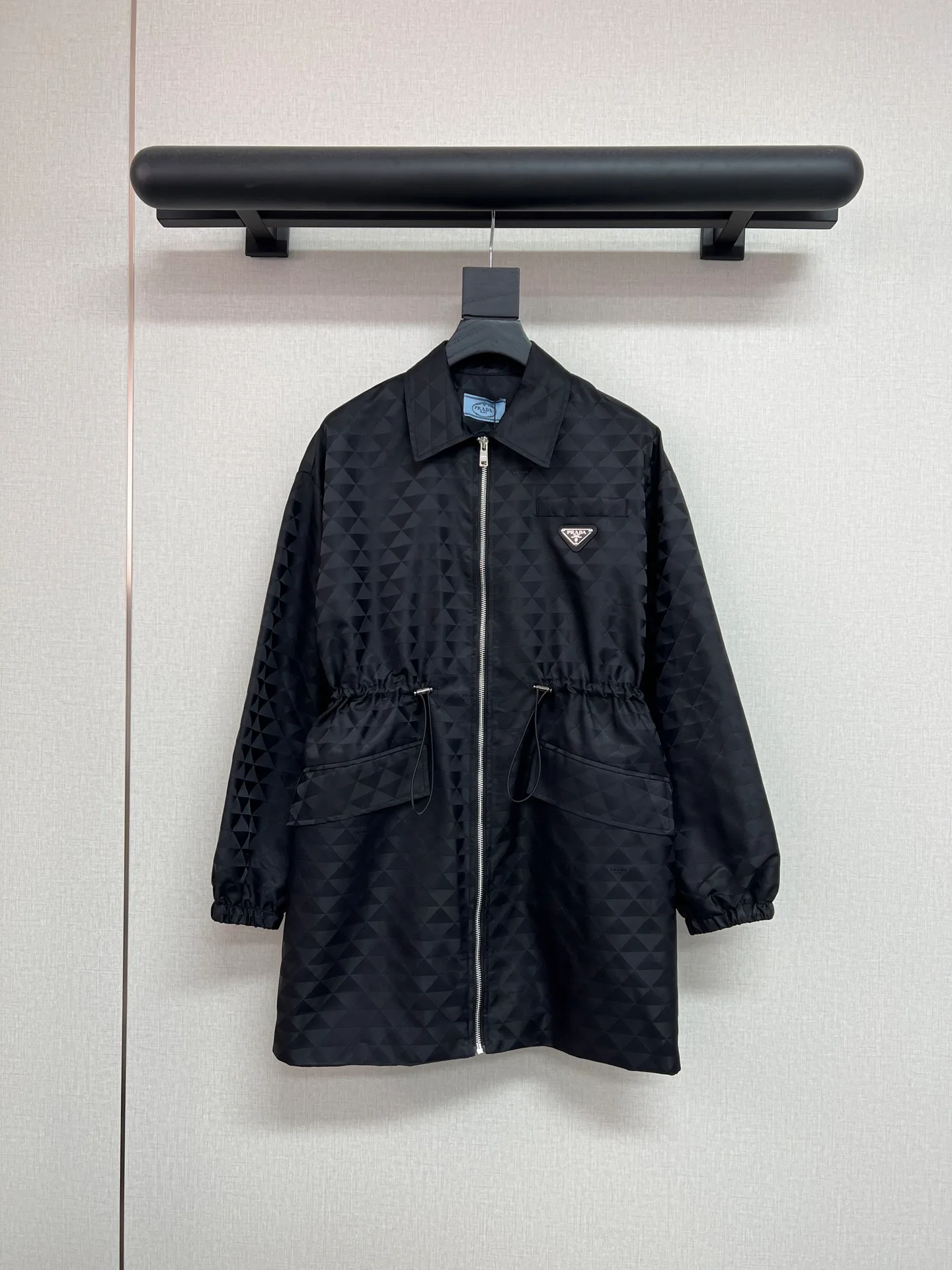 Куртки И Пуховики Женские Prada 18661602