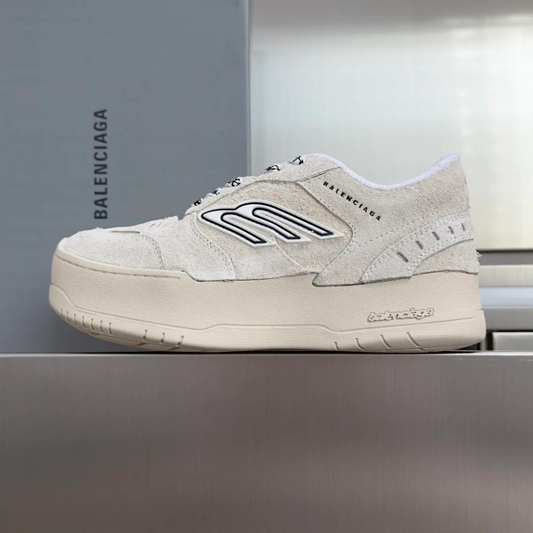 Кроссовки Женские Balenciaga 11235127