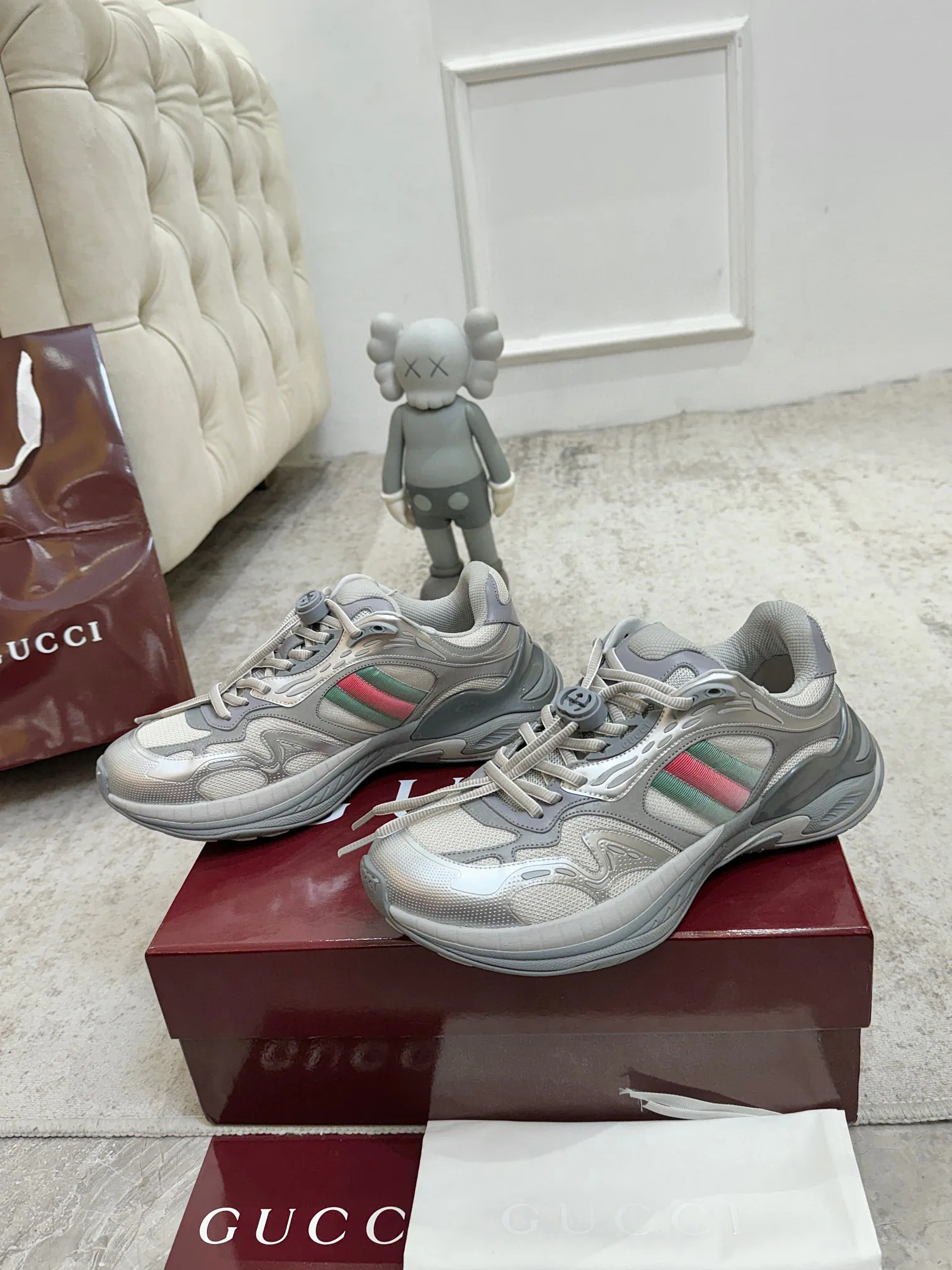 Кроссовки Женские Gucci 11918092