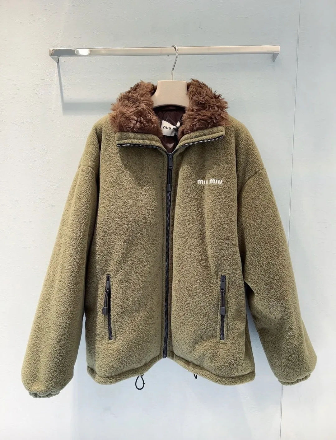 Куртки И Пуховики Женские Miu Miu 19136616