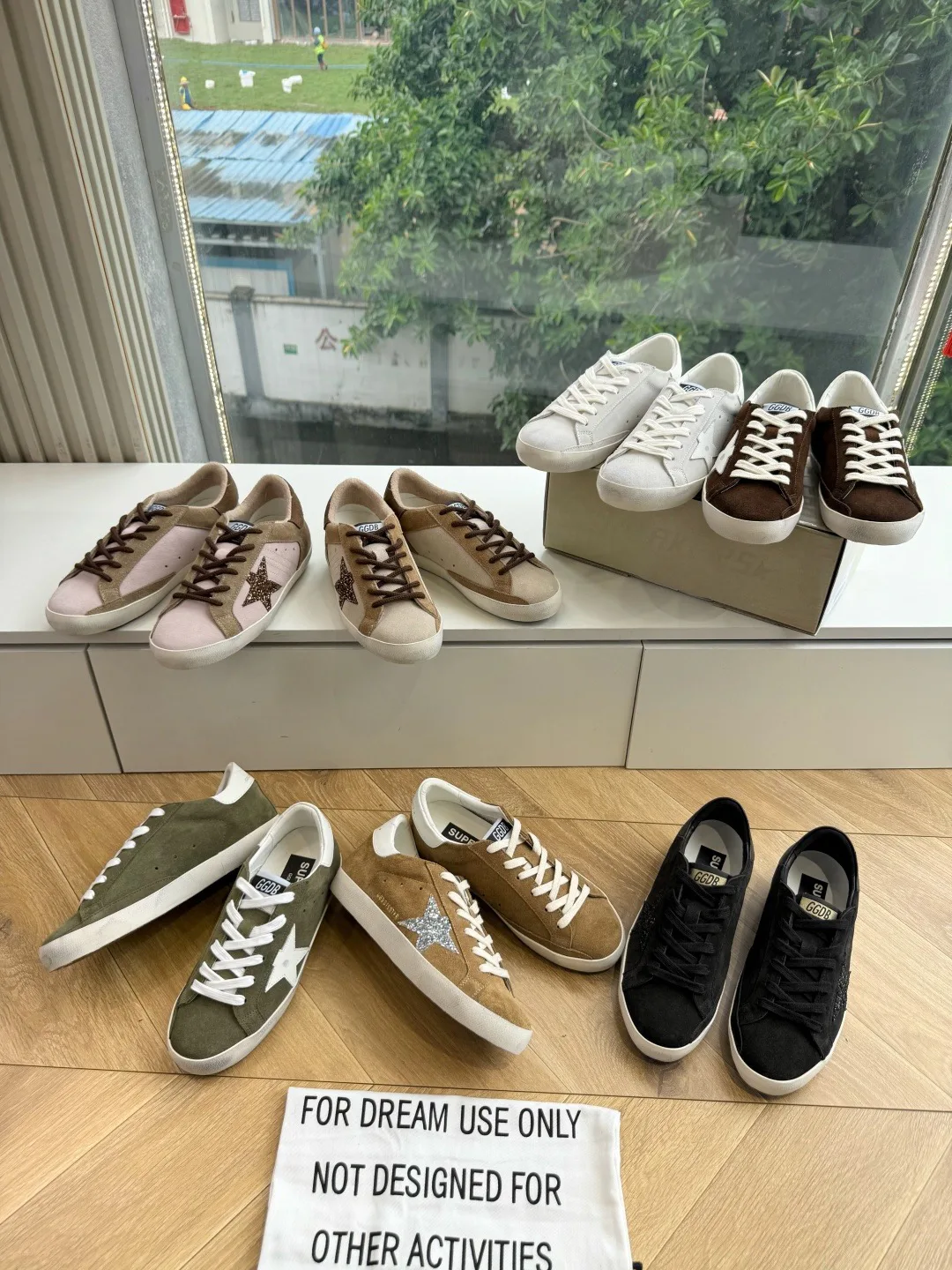 Кроссовки Женские Golden Goose 18752934