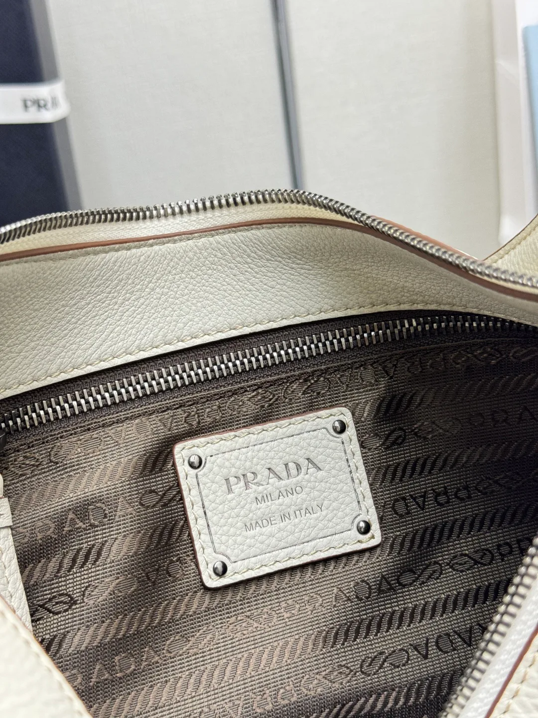 Сумки На Ремне Женские Prada 617100