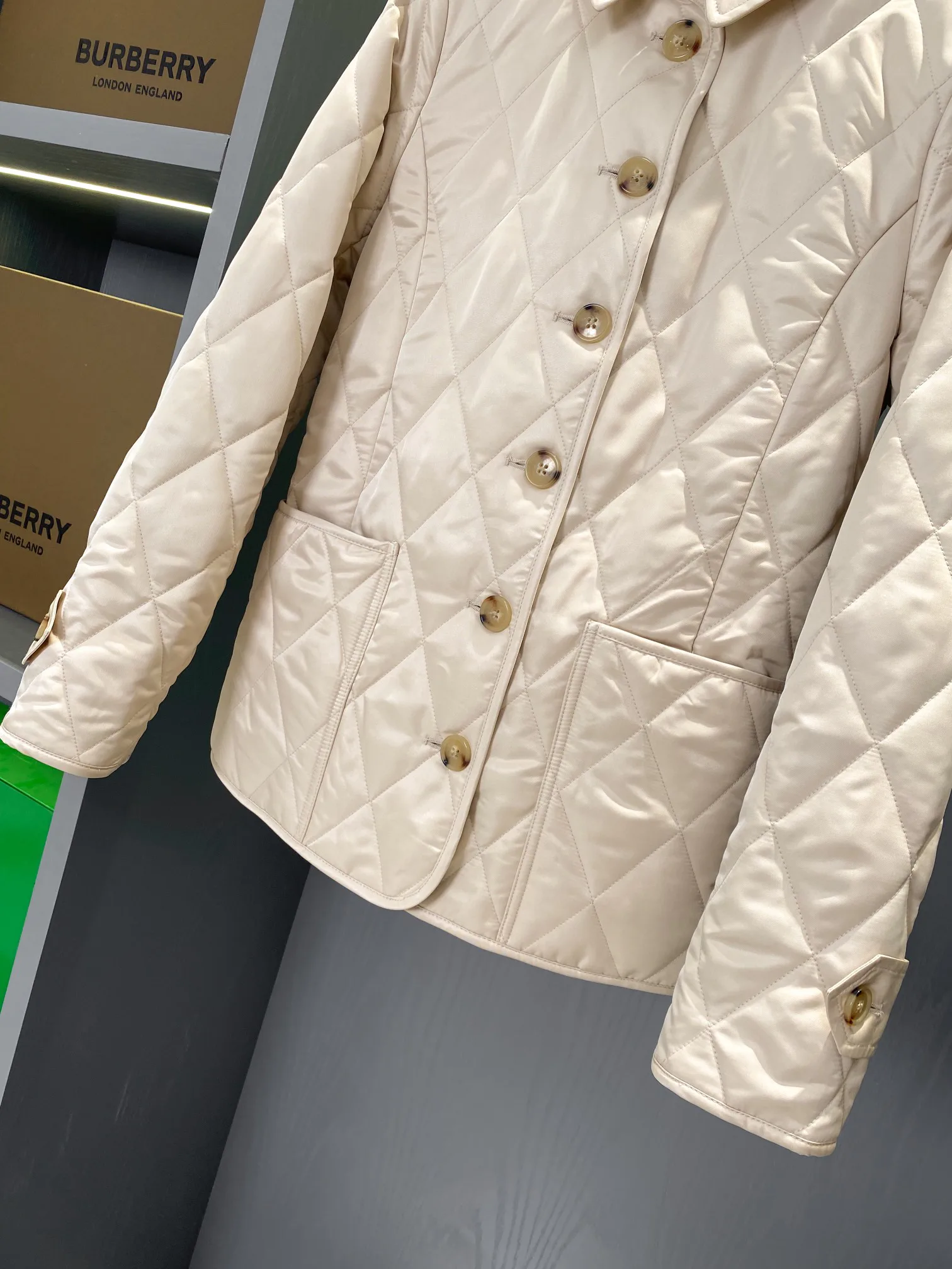 Куртки И Пуховики Женские Burberry 18903184