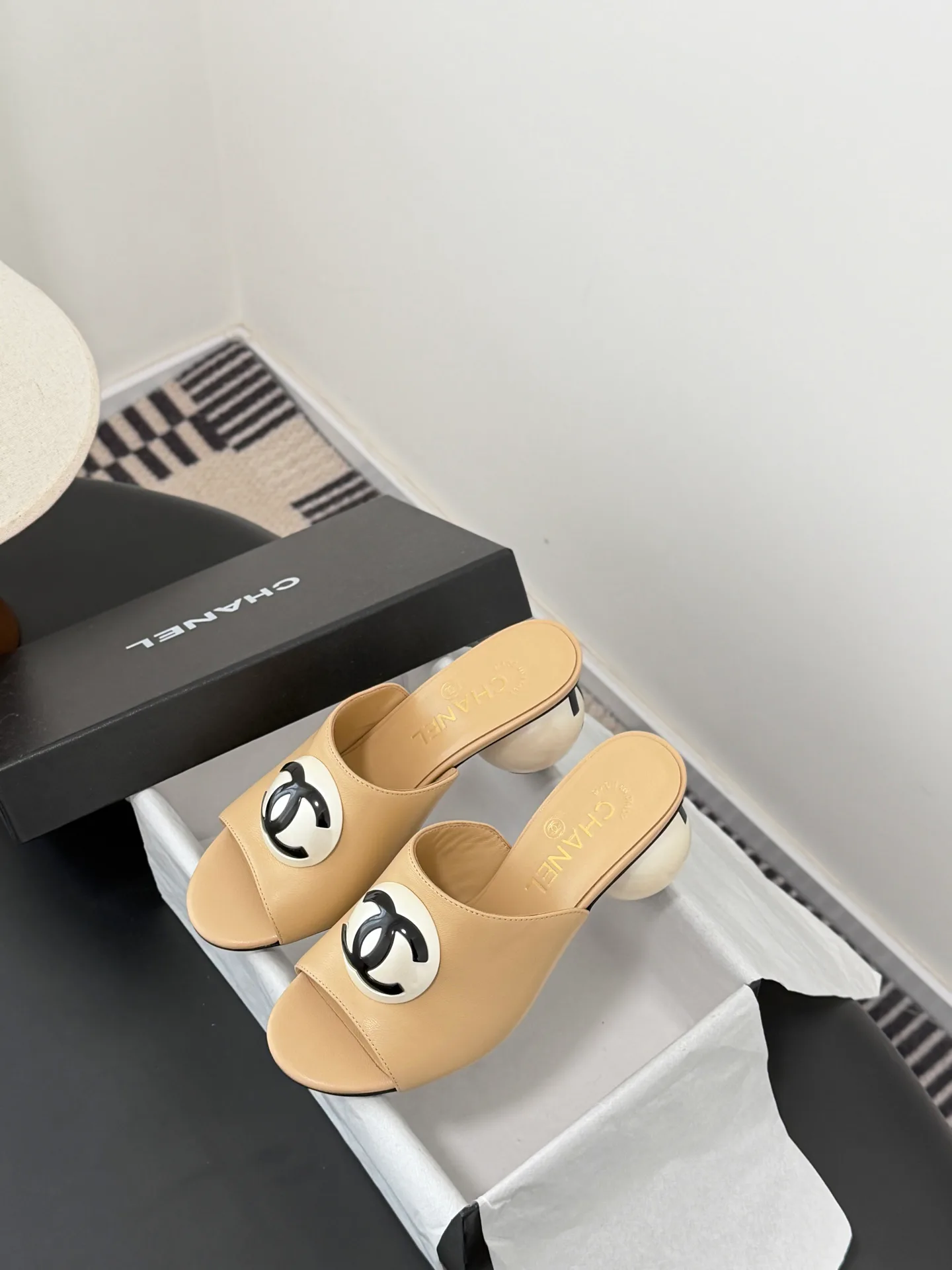 Босоножки Женские Chanel 10997488