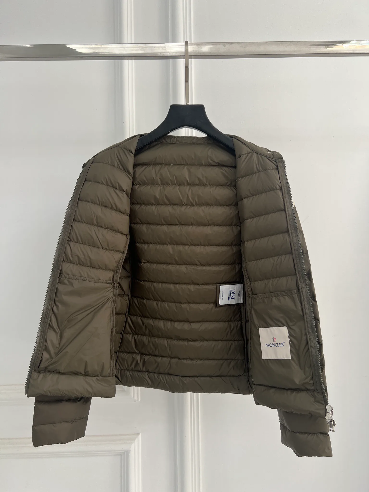 Куртки И Пуховики Женские Moncler 18416155
